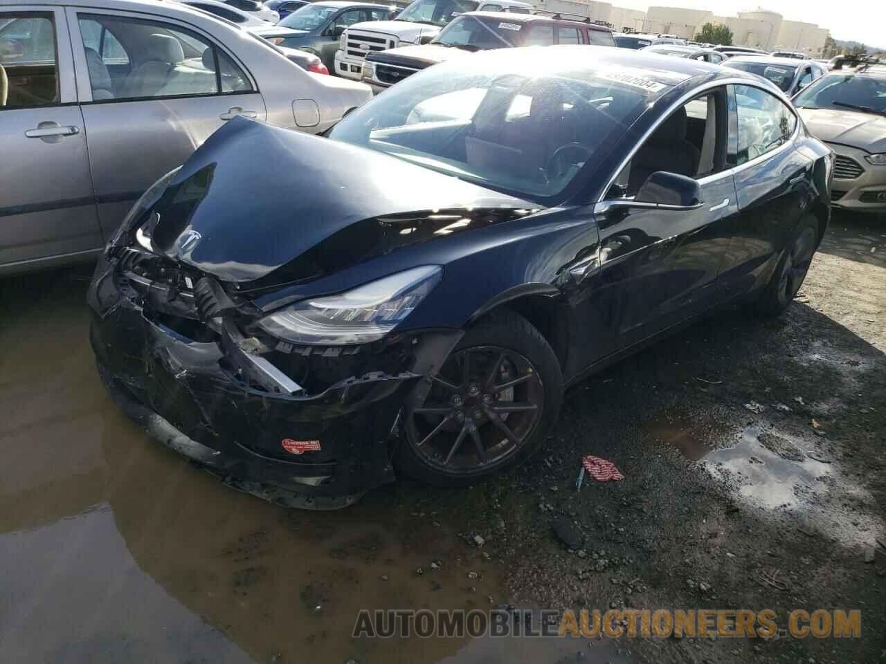 5YJ3E1EA3JF043479 TESLA MODEL 3 2018