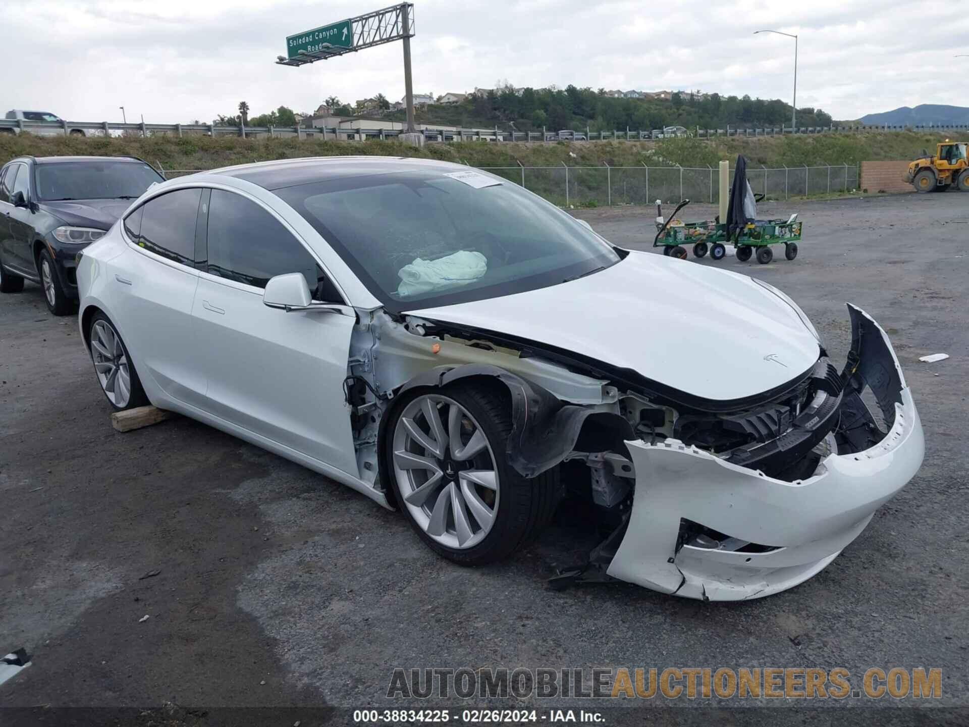 5YJ3E1EA3JF047516 TESLA MODEL 3 2018