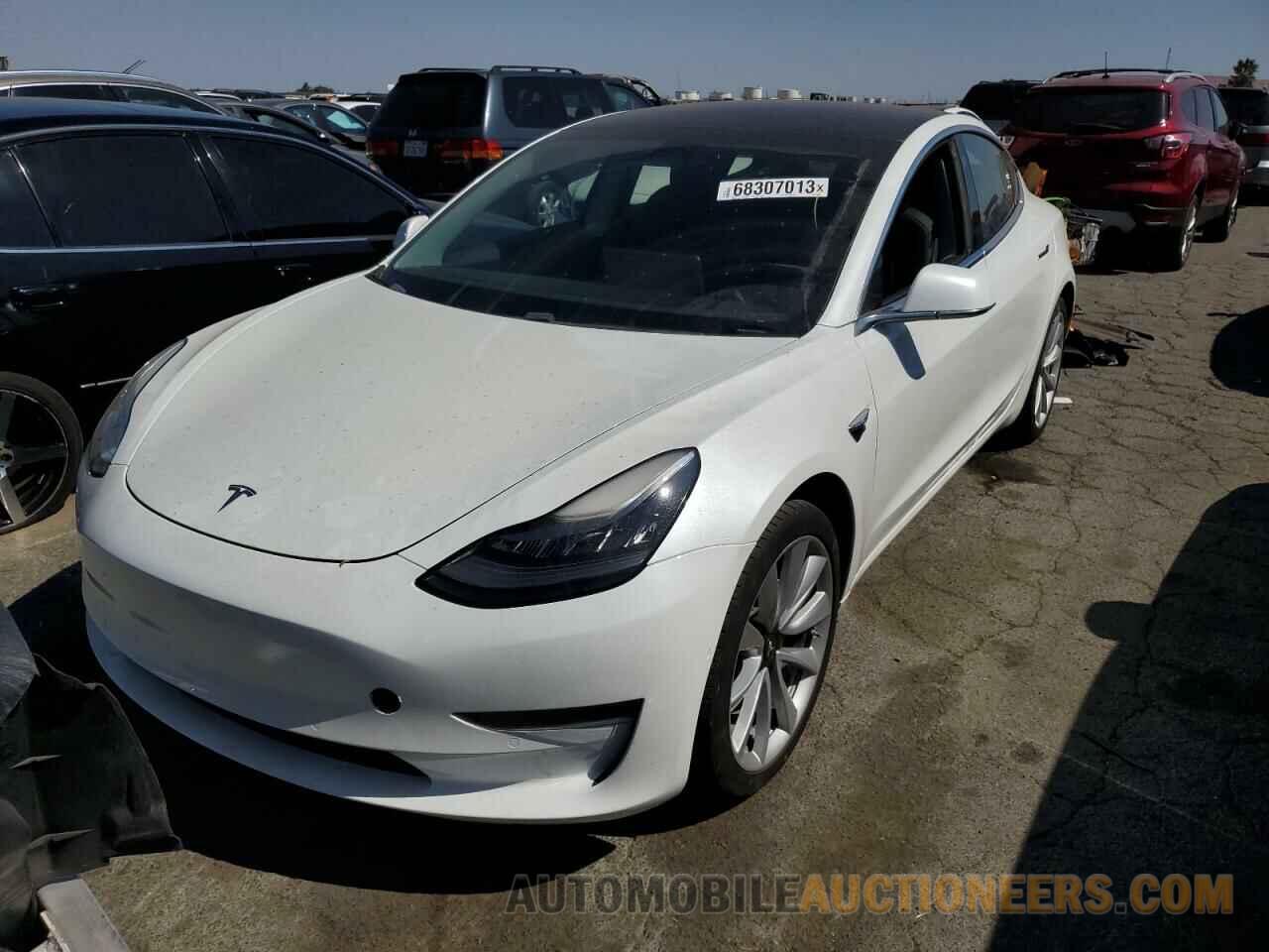 5YJ3E1EA3JF049198 TESLA MODEL 3 2018