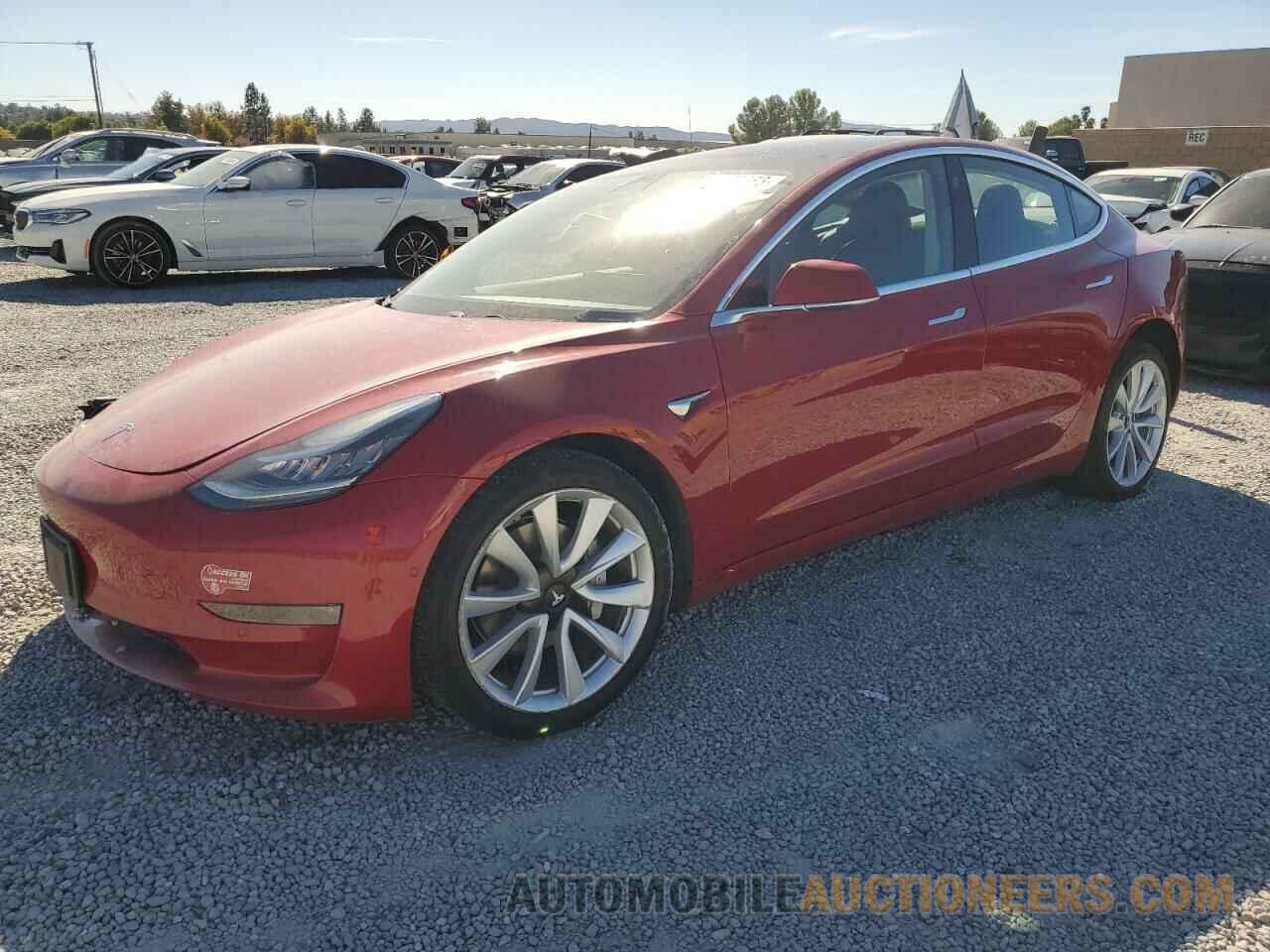 5YJ3E1EA3JF052960 TESLA MODEL 3 2018