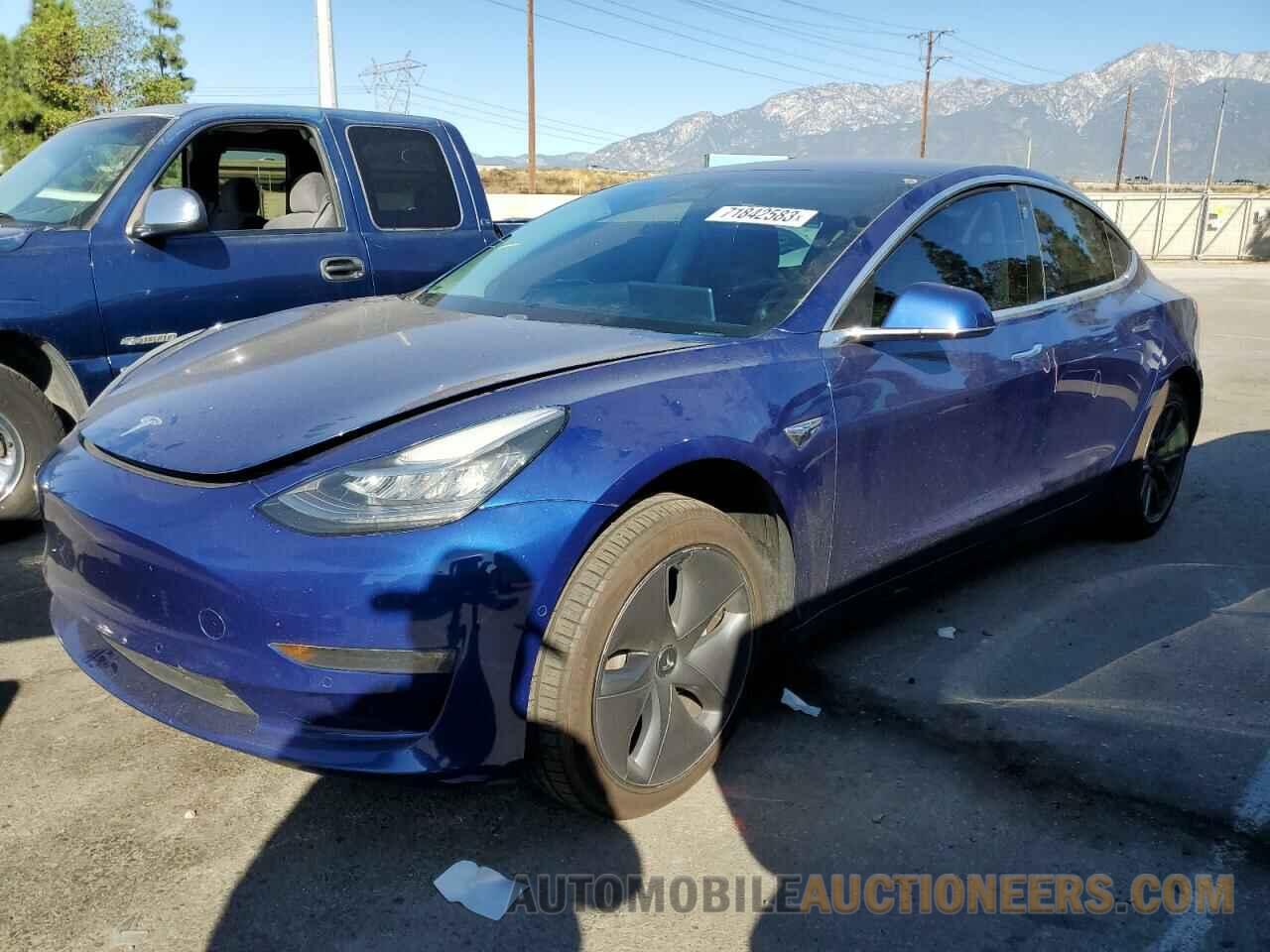 5YJ3E1EA3JF077891 TESLA MODEL 3 2018