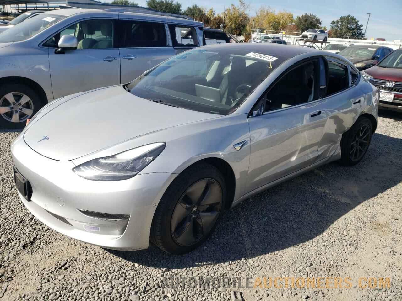 5YJ3E1EA3JF095372 TESLA MODEL 3 2018