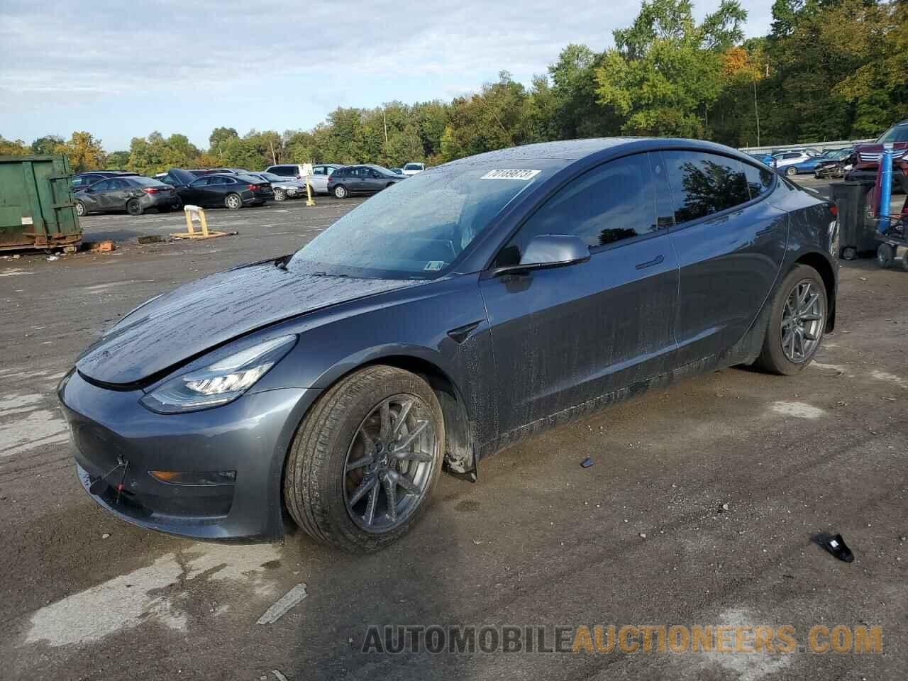 5YJ3E1EA3JF102126 TESLA MODEL 3 2018