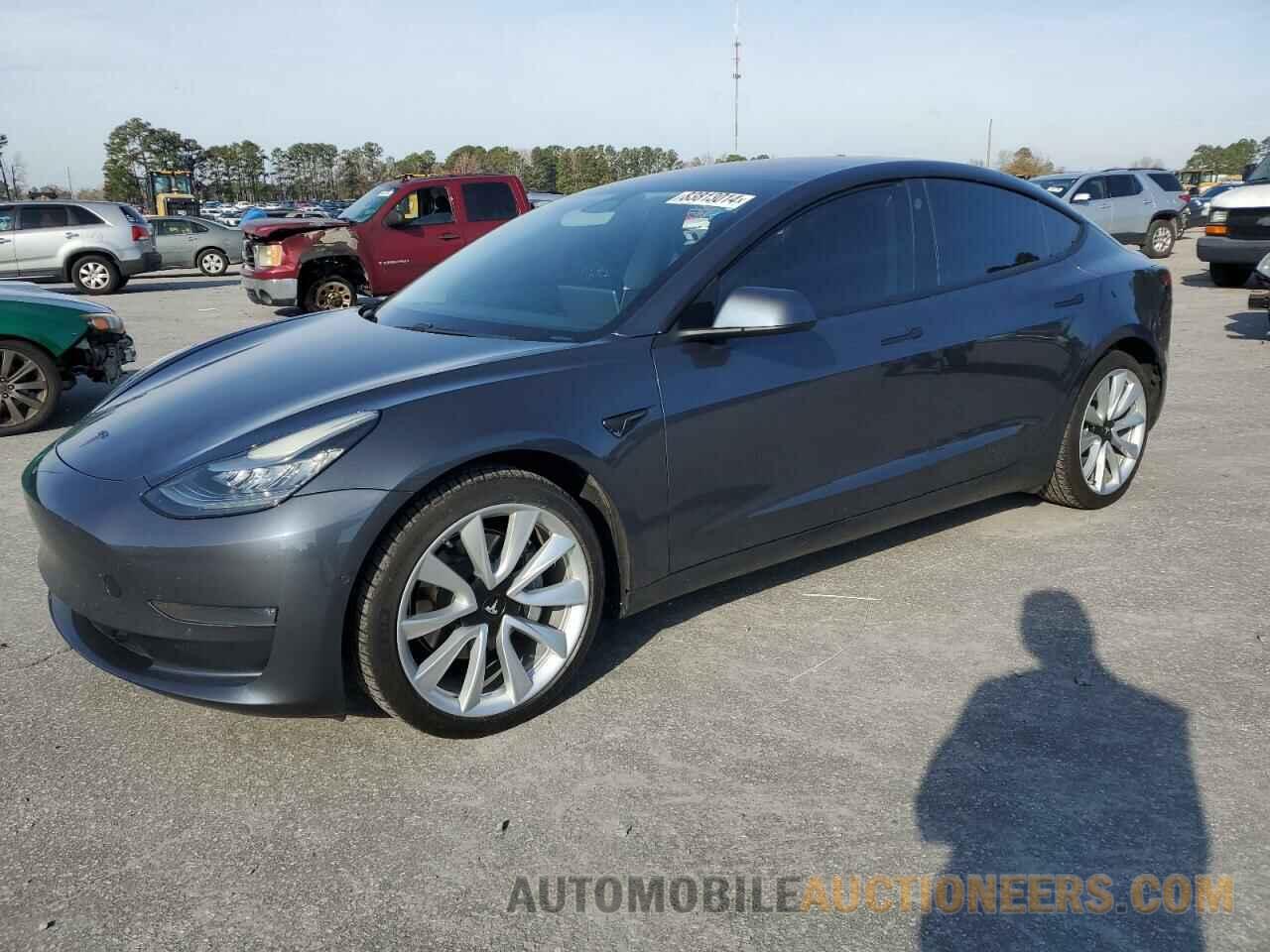 5YJ3E1EA3JF154937 TESLA MODEL 3 2018