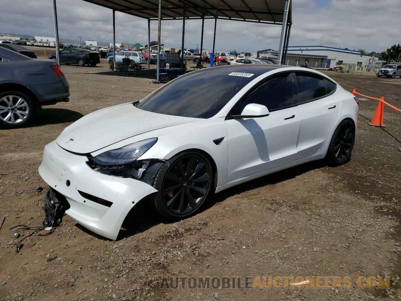 5YJ3E1EA3JF161628 TESLA MODEL 3 2018