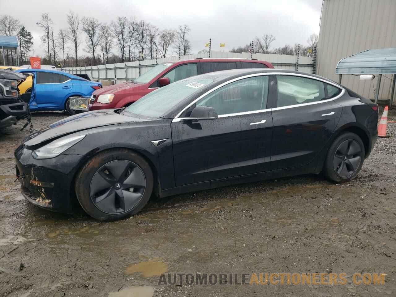 5YJ3E1EA3KF198695 TESLA MODEL 3 2019