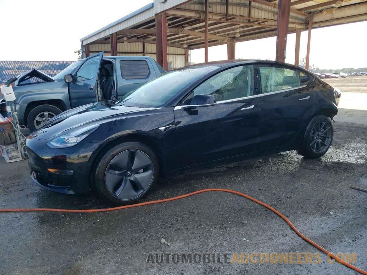 5YJ3E1EA3KF296867 TESLA MODEL 3 2019