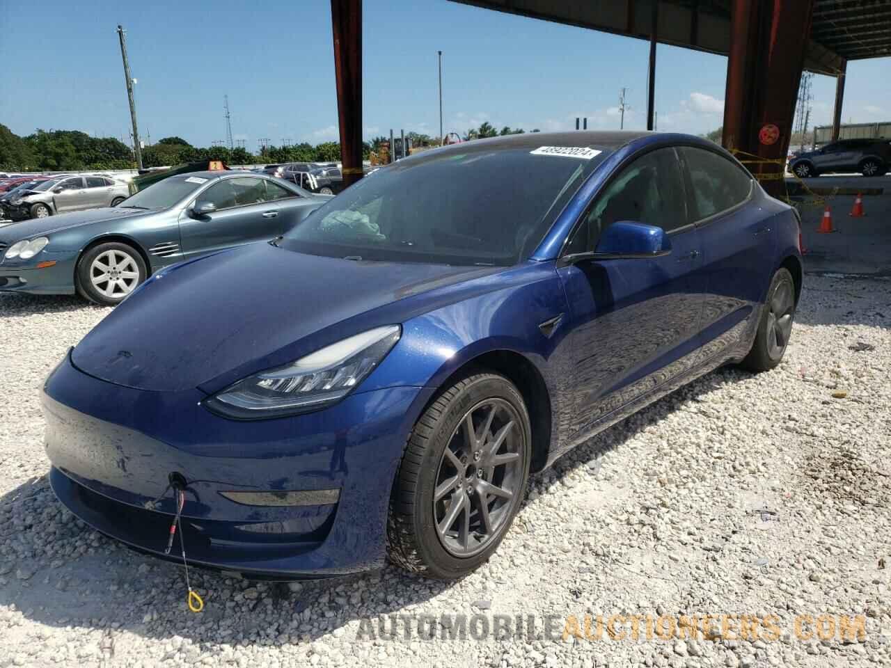 5YJ3E1EA3KF299395 TESLA MODEL 3 2019