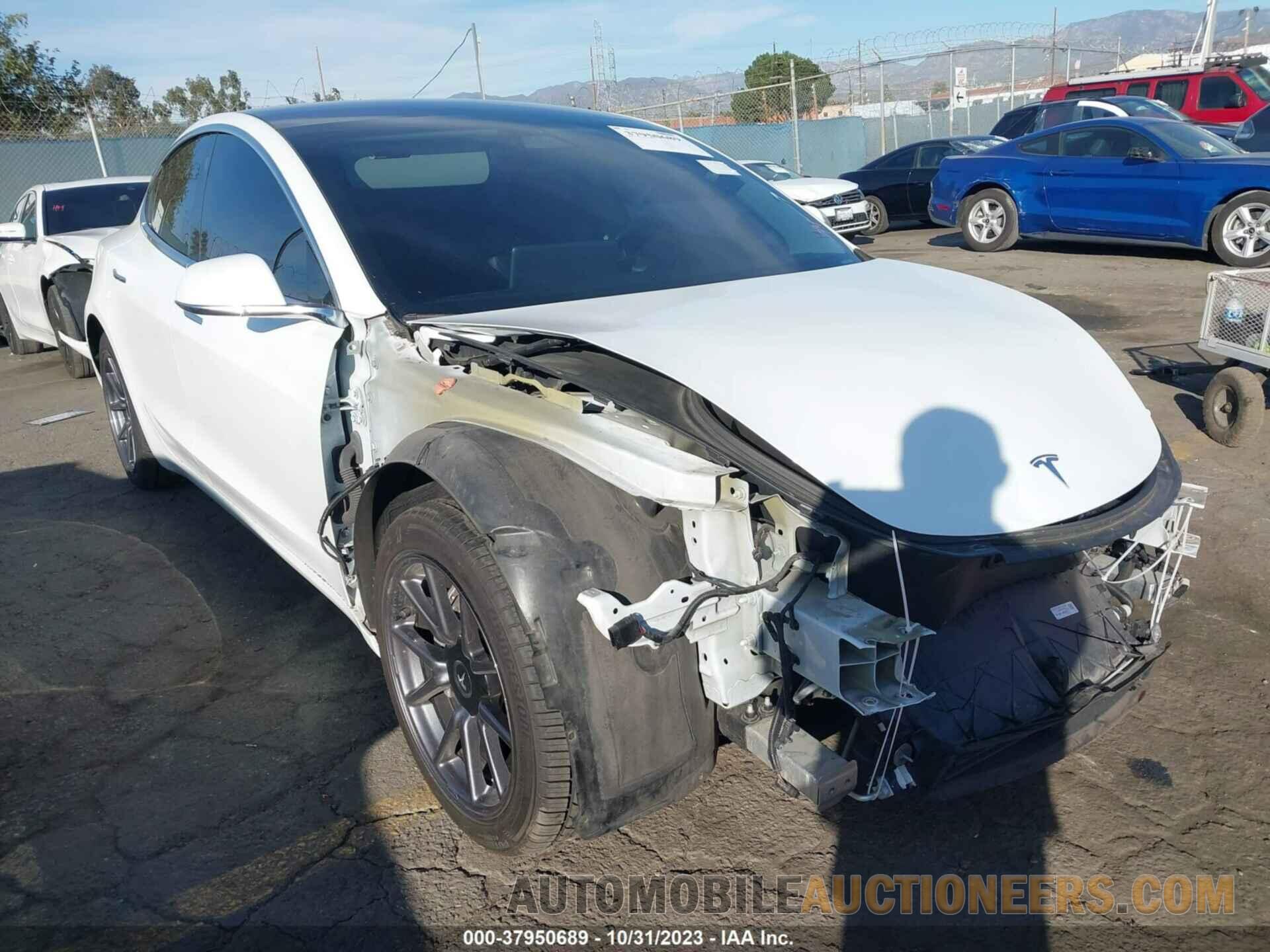 5YJ3E1EA3KF309729 TESLA MODEL 3 2019