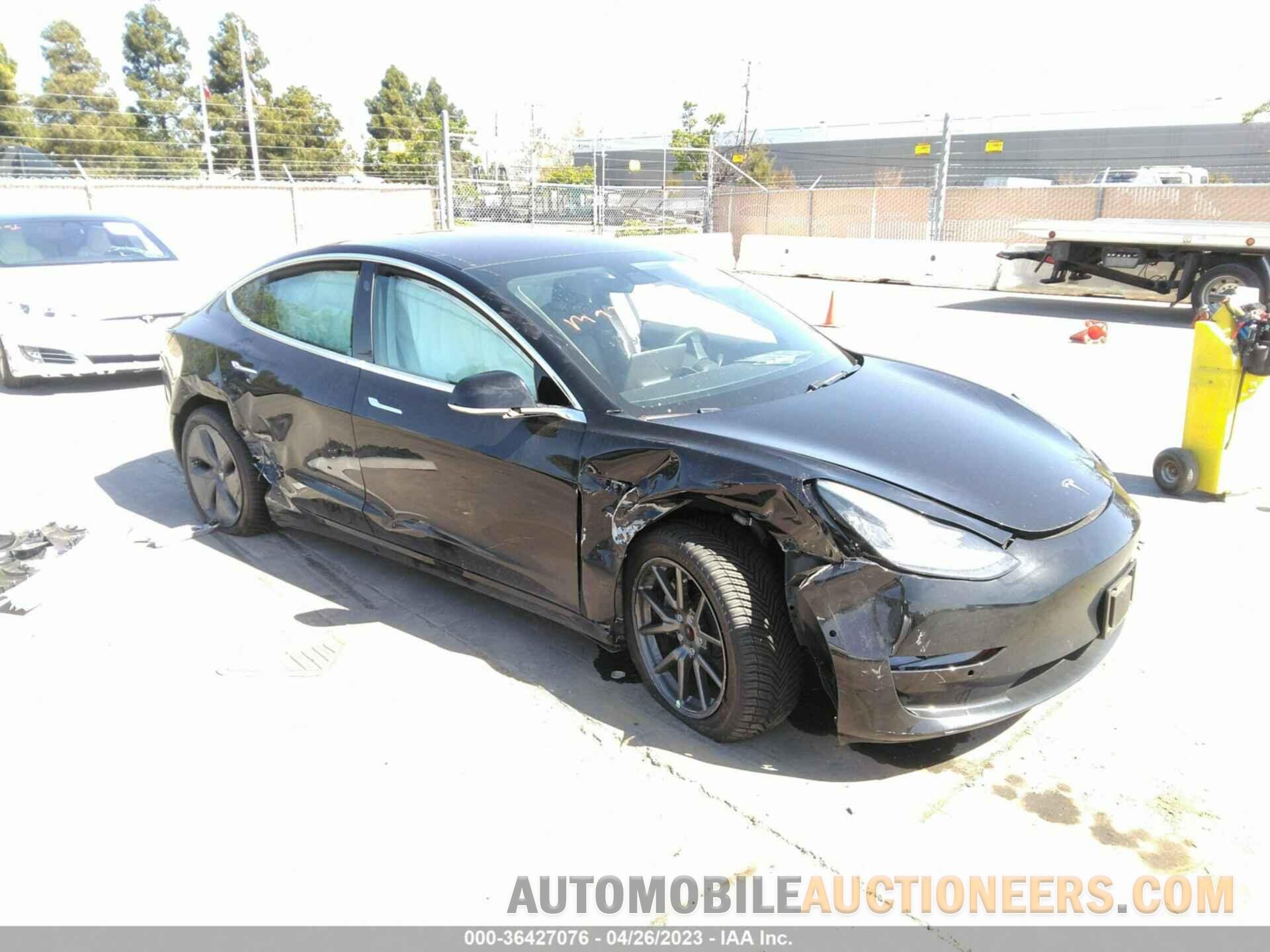 5YJ3E1EA3KF313392 TESLA MODEL 3 2019