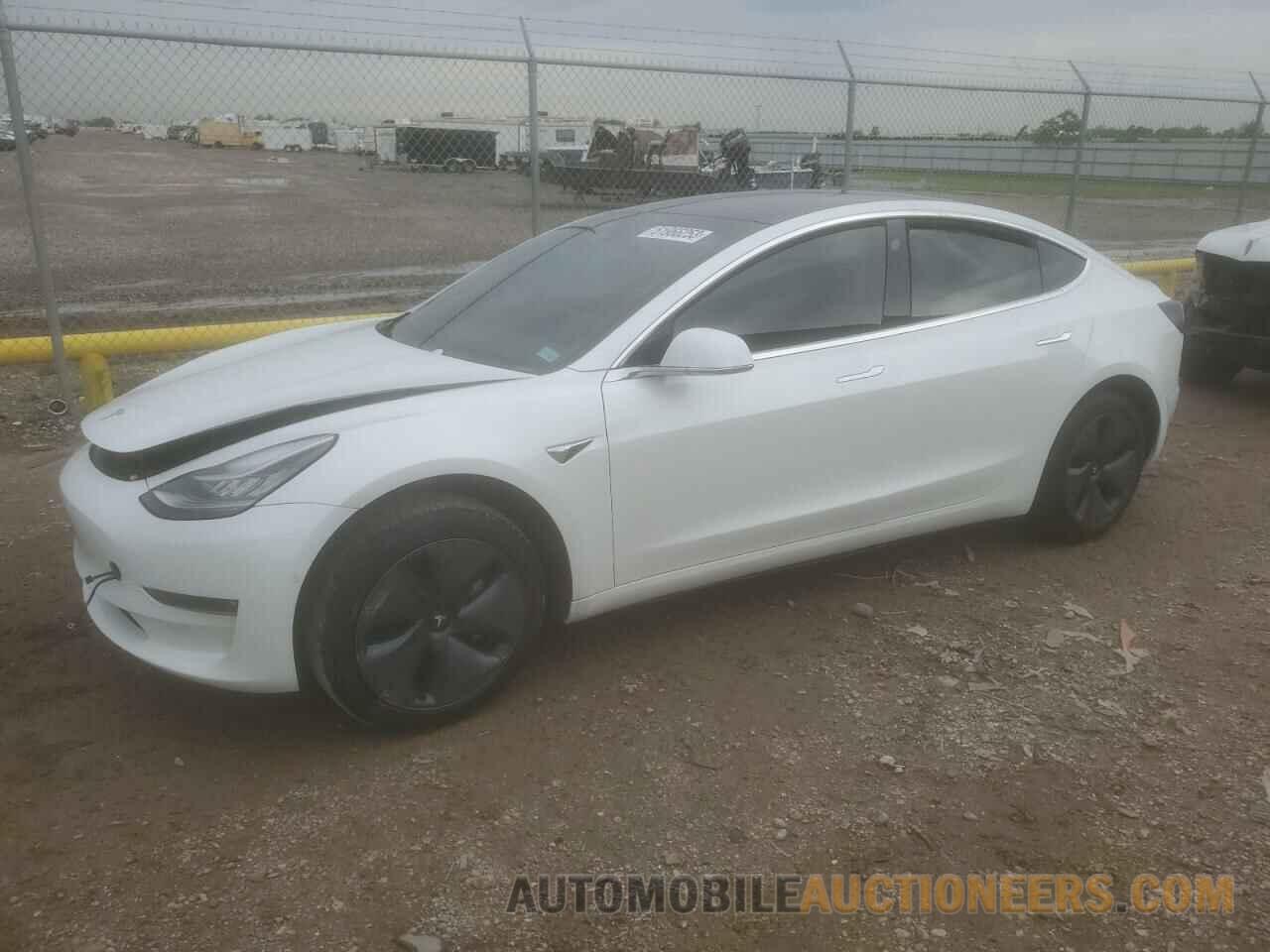 5YJ3E1EA3KF321928 TESLA MODEL 3 2019