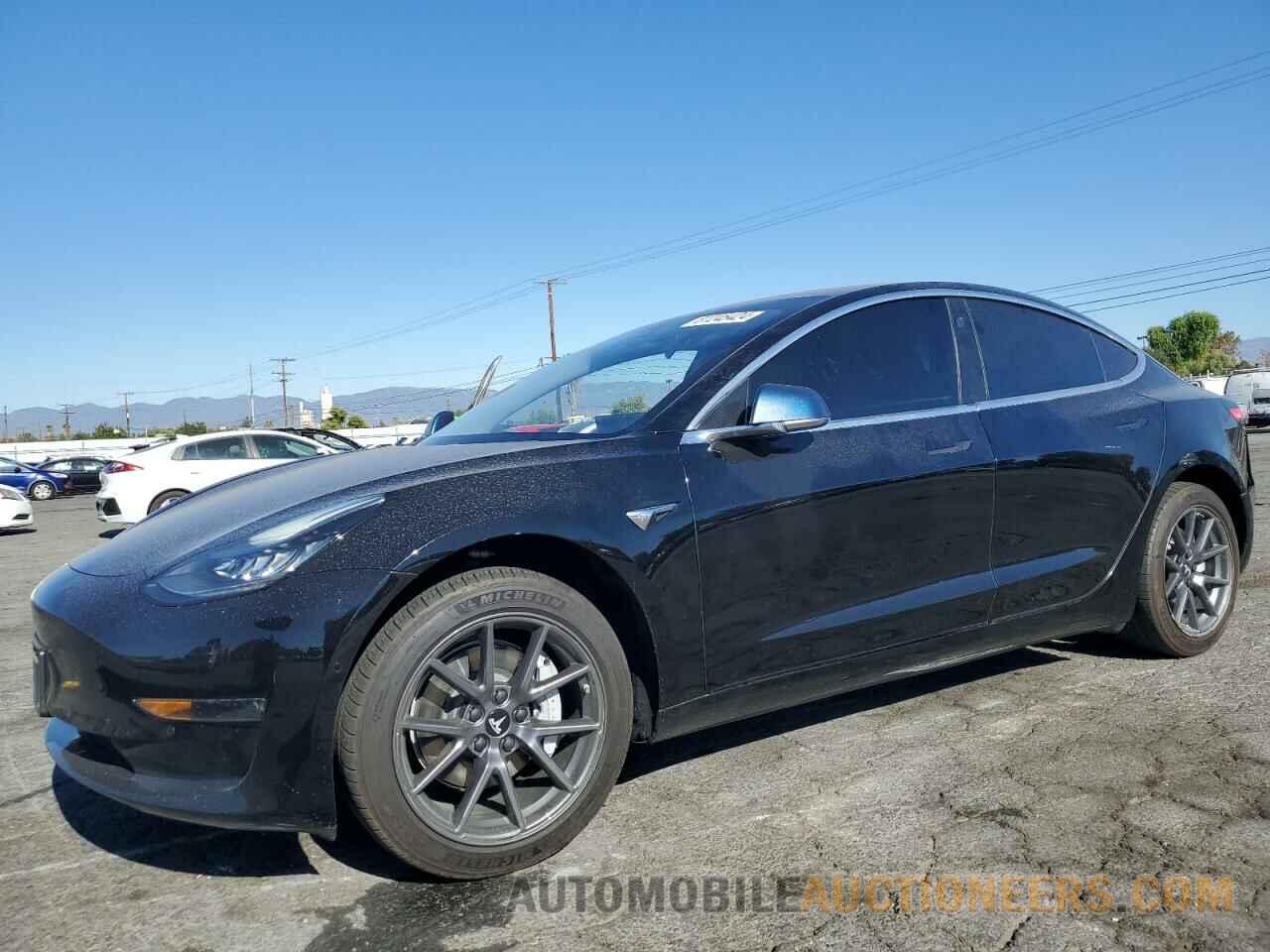 5YJ3E1EA3KF395432 TESLA MODEL 3 2019