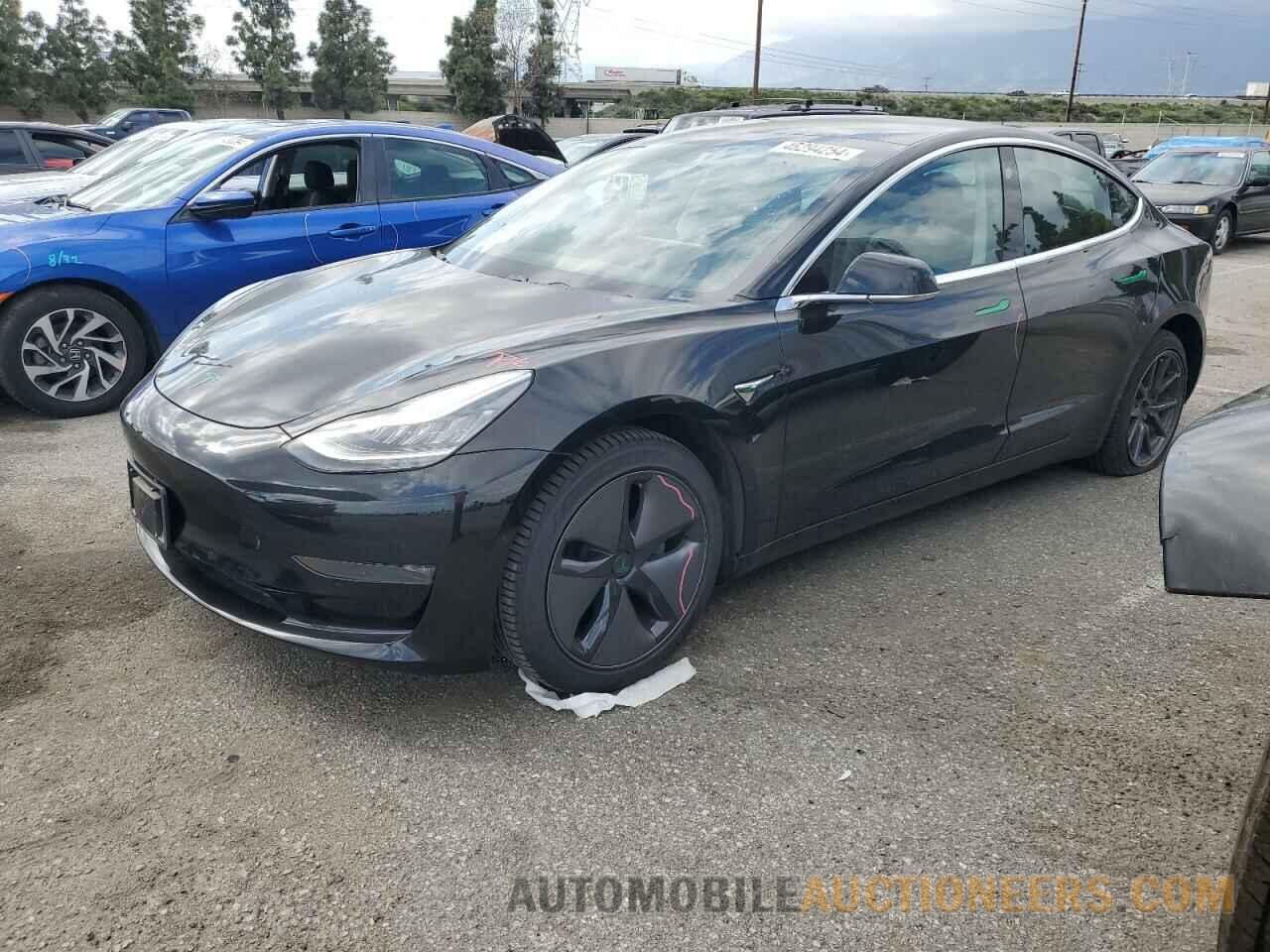 5YJ3E1EA3KF397746 TESLA MODEL 3 2019