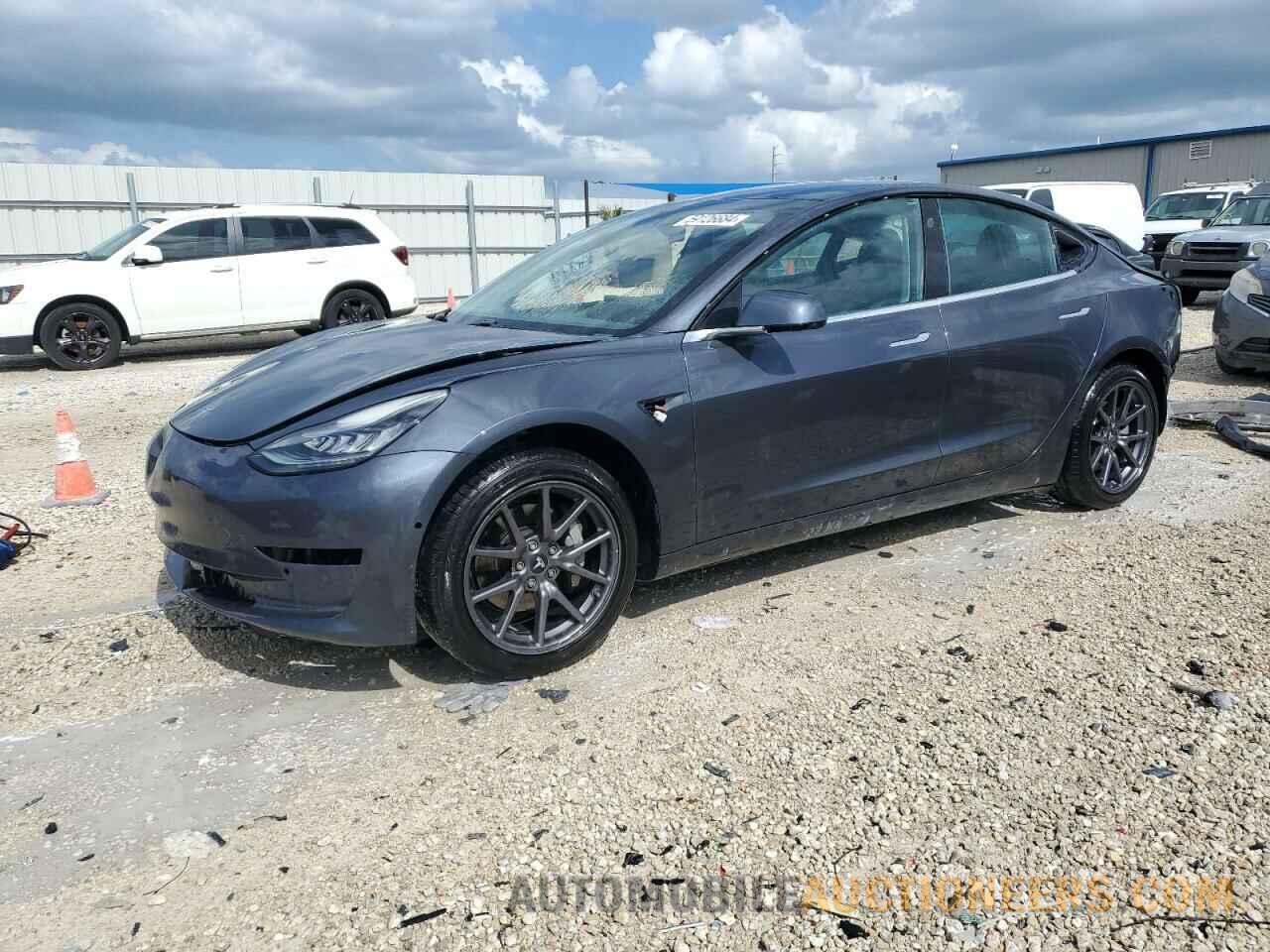 5YJ3E1EA3KF435413 TESLA MODEL 3 2019