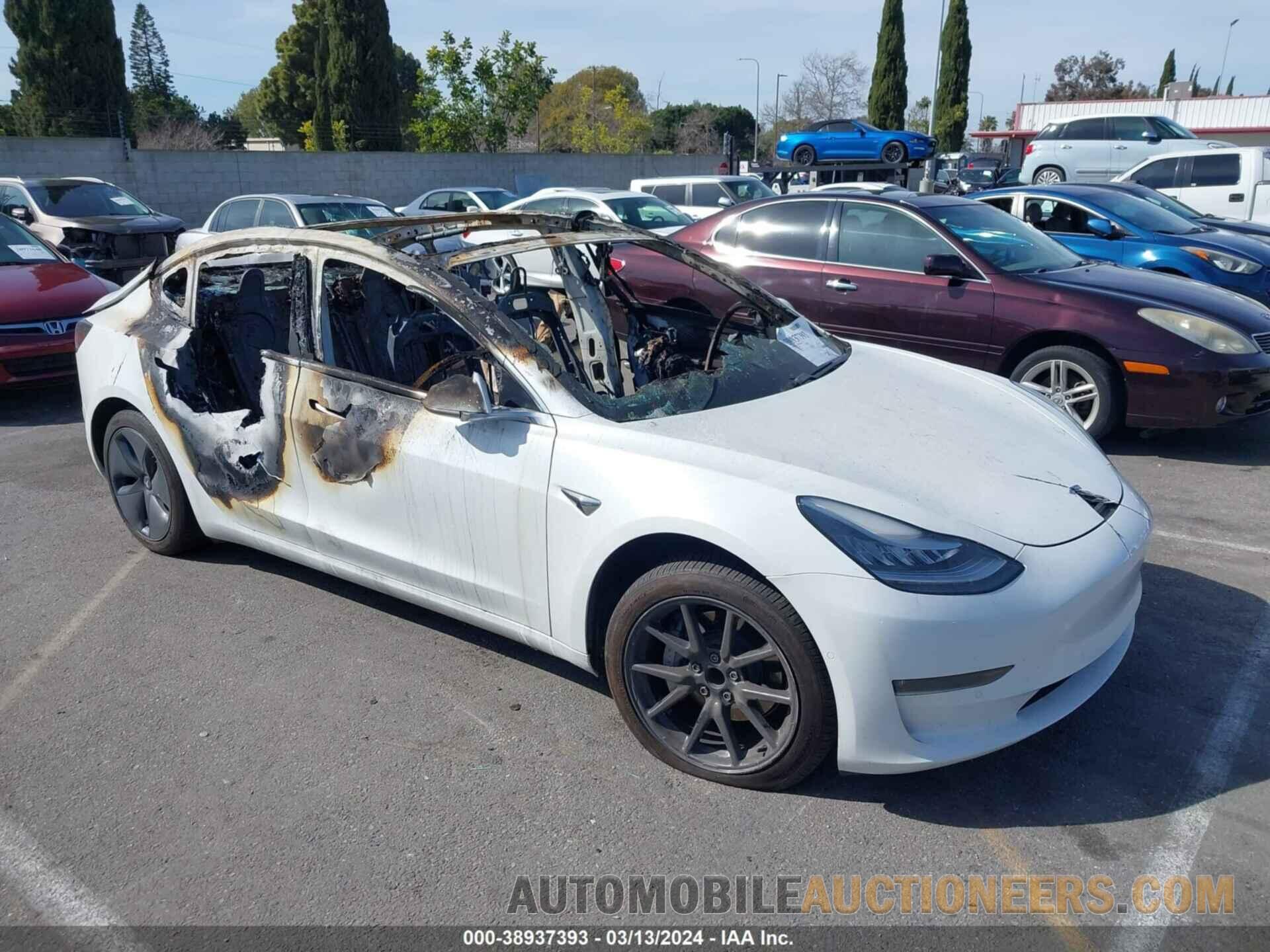 5YJ3E1EA3LF660335 TESLA MODEL 3 2020