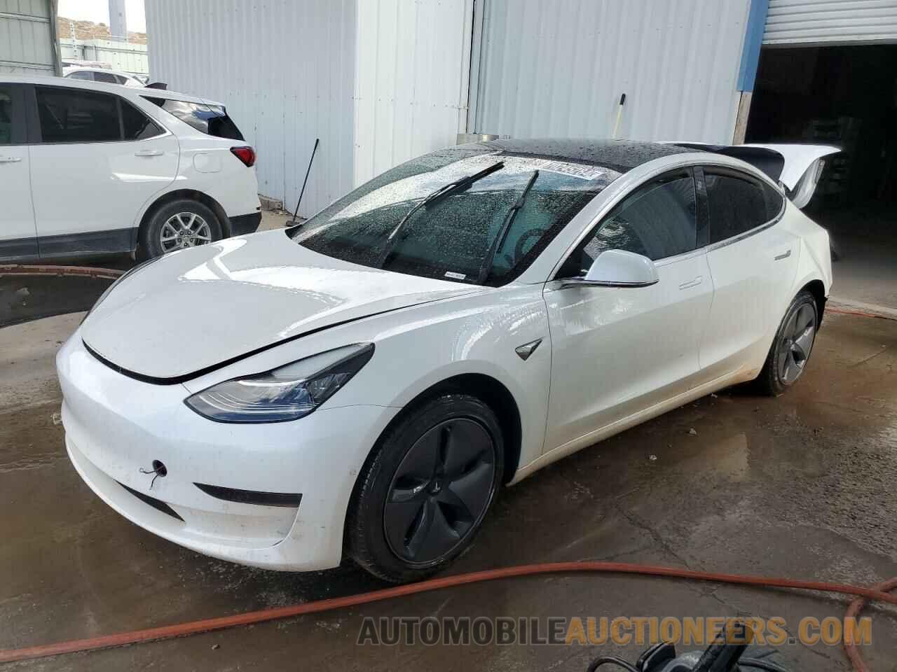 5YJ3E1EA3LF743988 TESLA MODEL 3 2020