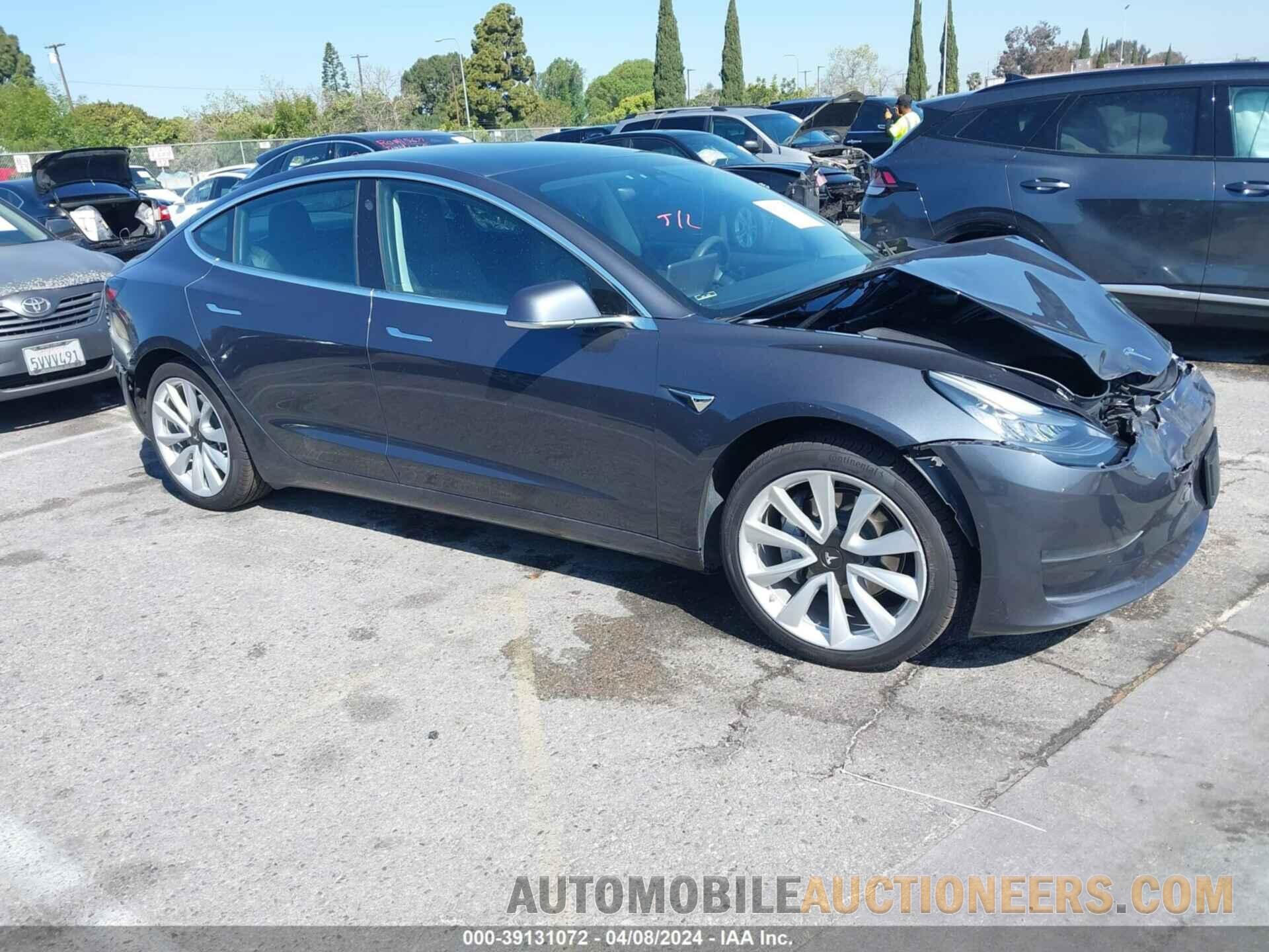 5YJ3E1EA3LF806135 TESLA MODEL 3 2020