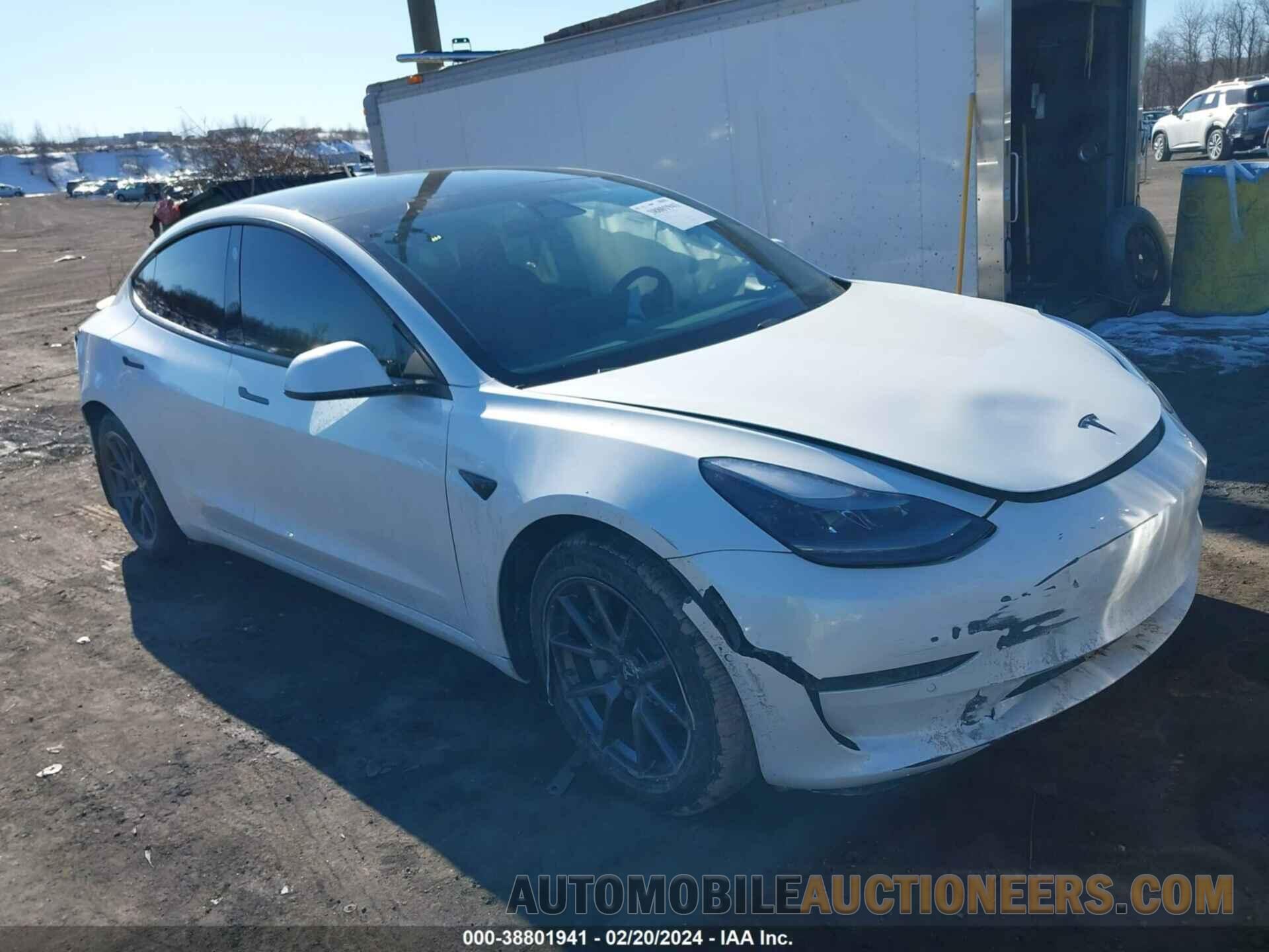 5YJ3E1EA3MF043826 TESLA MODEL 3 2021