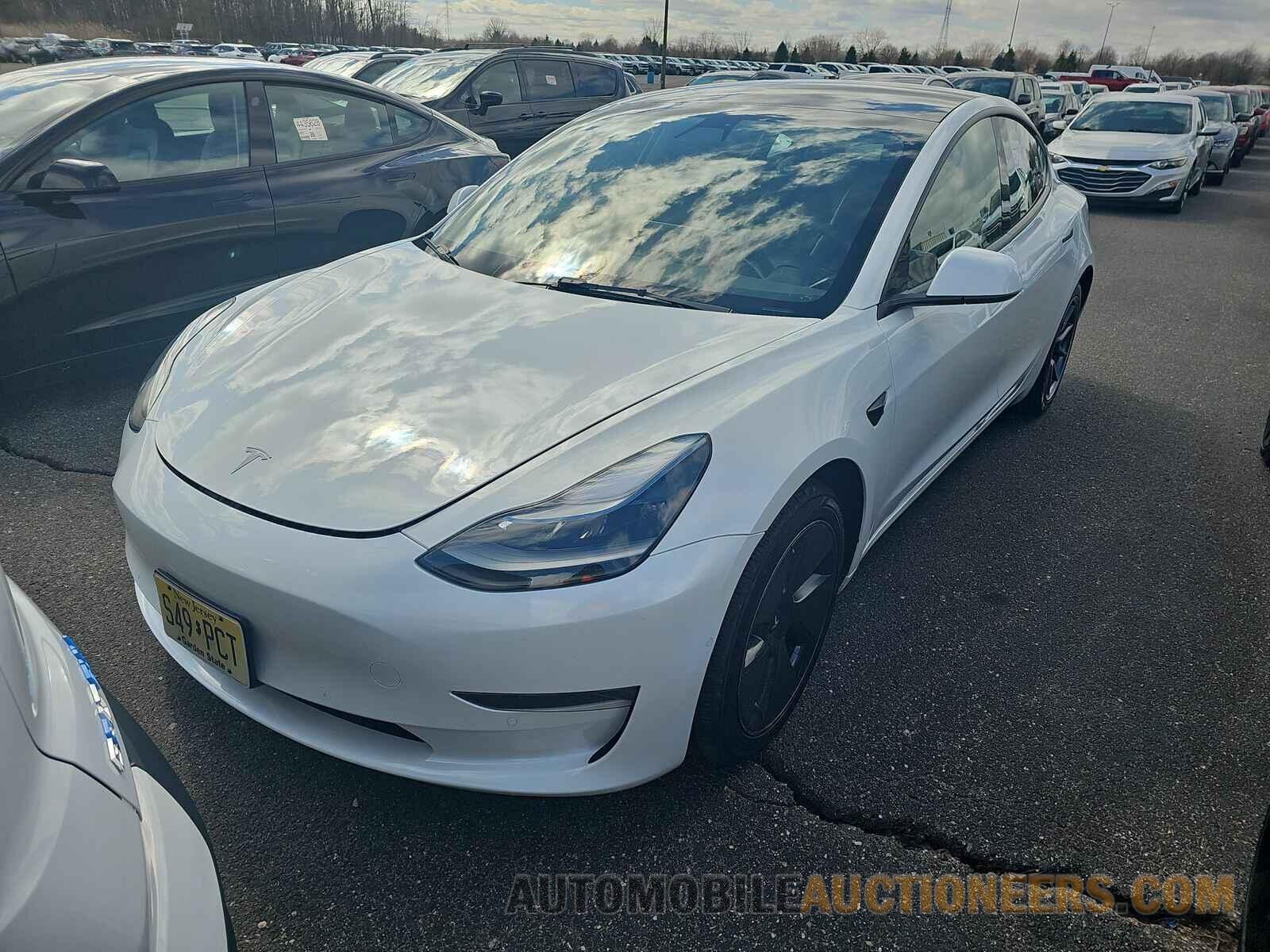 5YJ3E1EA3MF085591 Tesla Model 3 2021