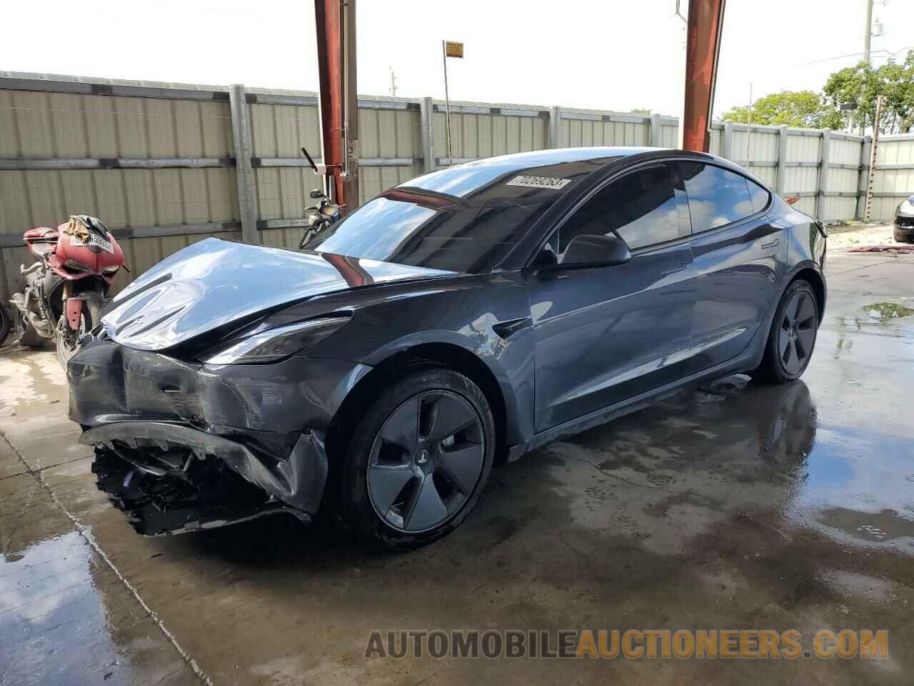 5YJ3E1EA3MF095117 TESLA MODEL 3 2021