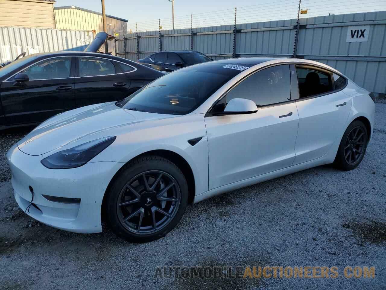 5YJ3E1EA3MF988582 TESLA MODEL 3 2021