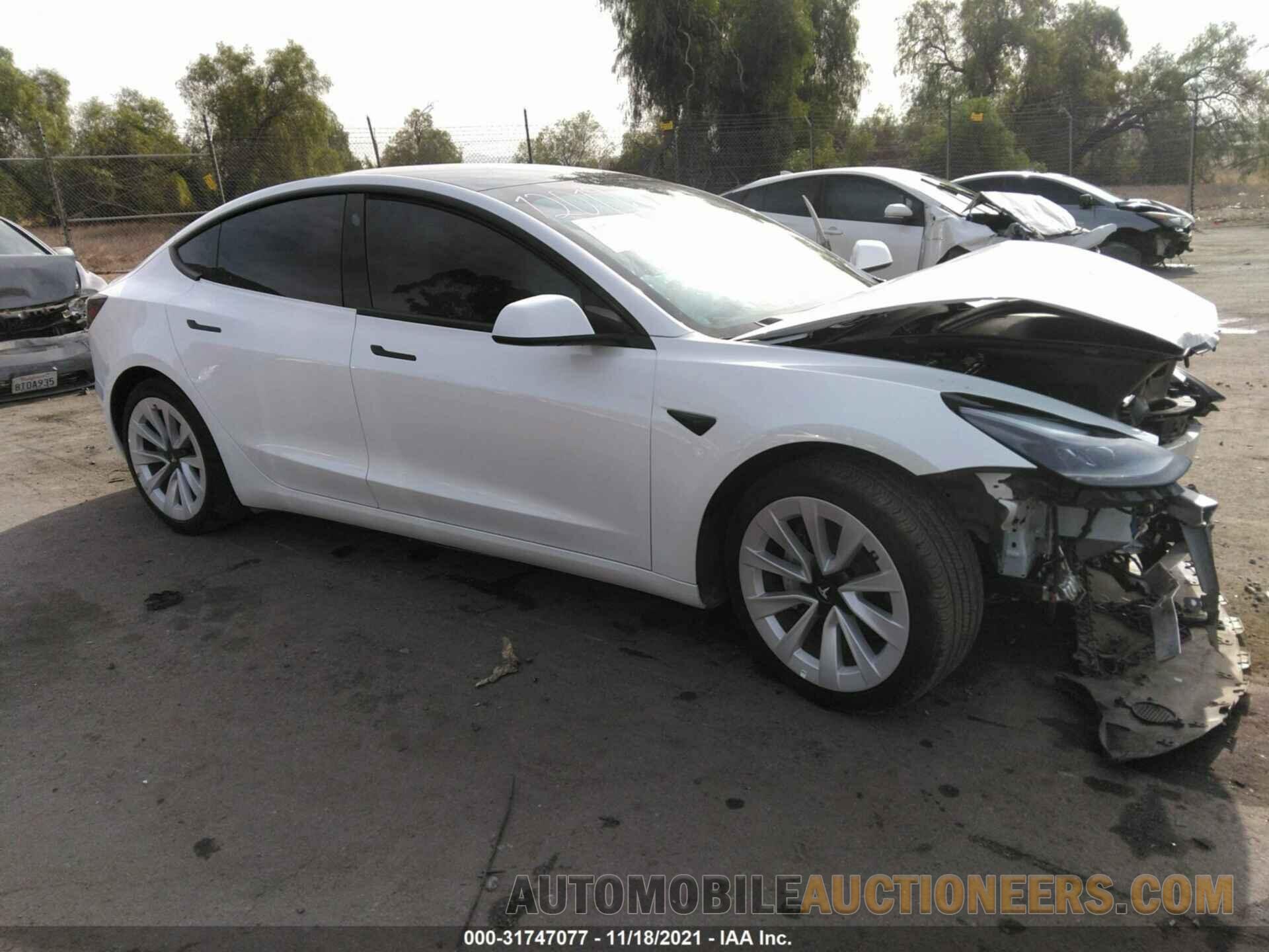 5YJ3E1EA3MF995208 TESLA MODEL 3 2021