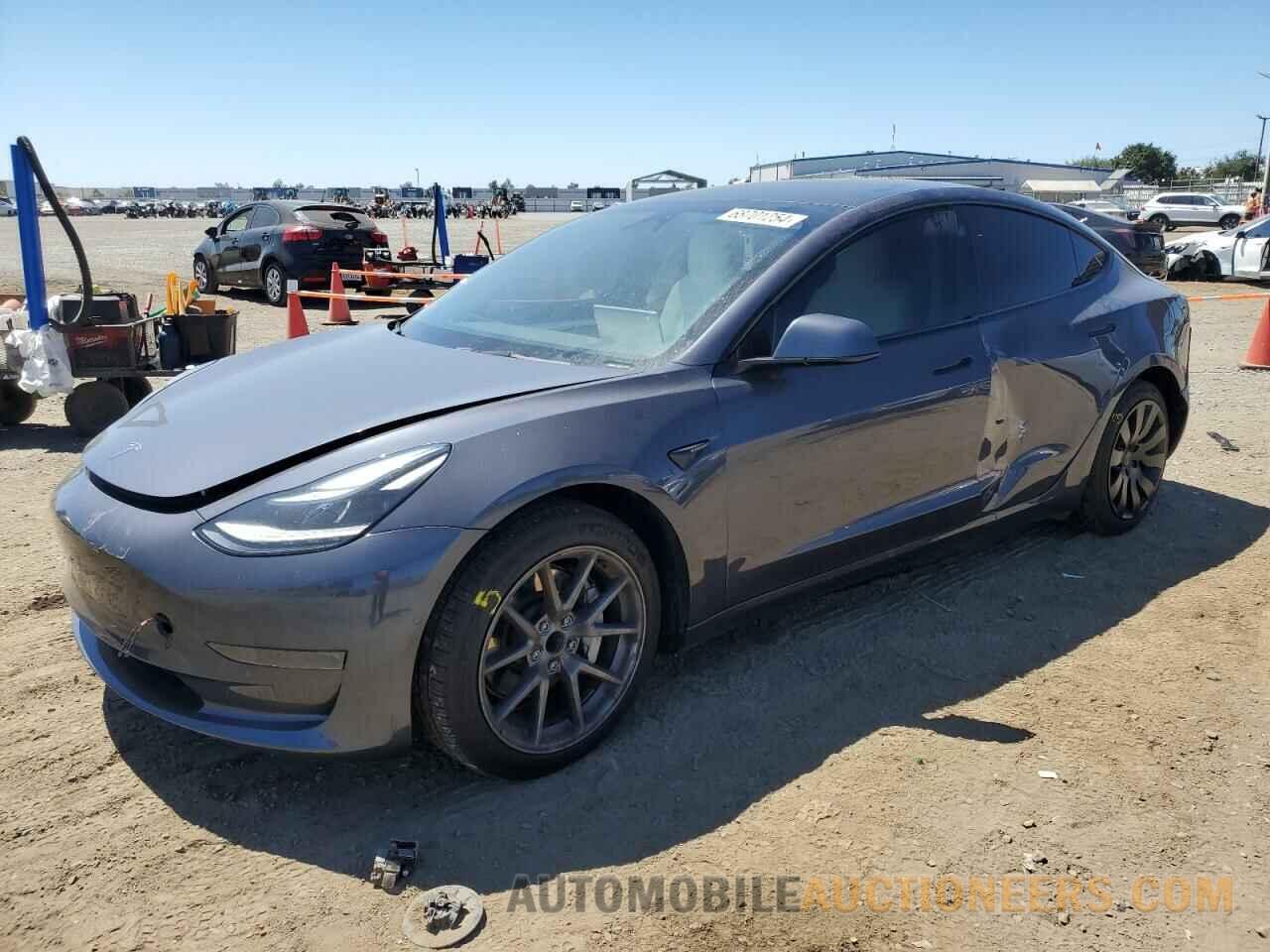 5YJ3E1EA3NF132698 TESLA MODEL 3 2022