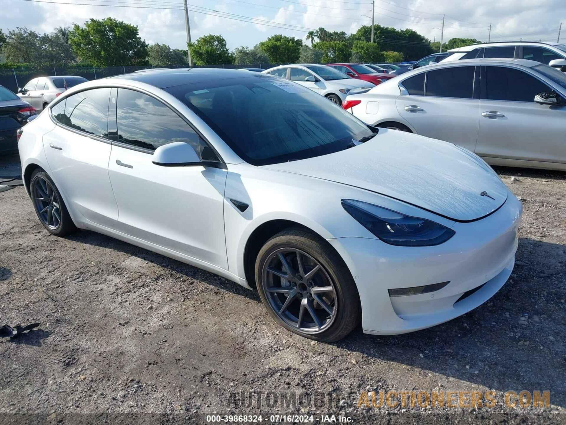 5YJ3E1EA3NF193677 TESLA MODEL 3 2022