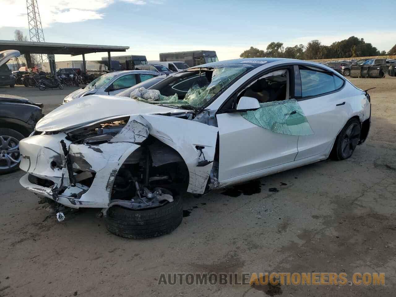 5YJ3E1EA3PF575825 TESLA MODEL 3 2023