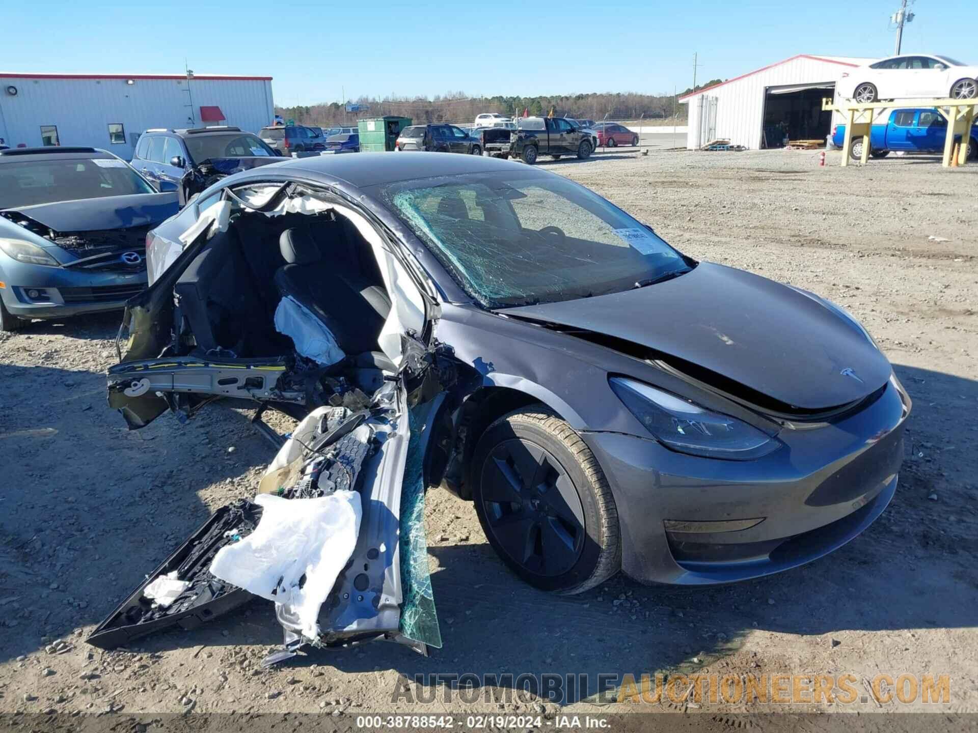 5YJ3E1EA3PF667260 TESLA MODEL 3 2023