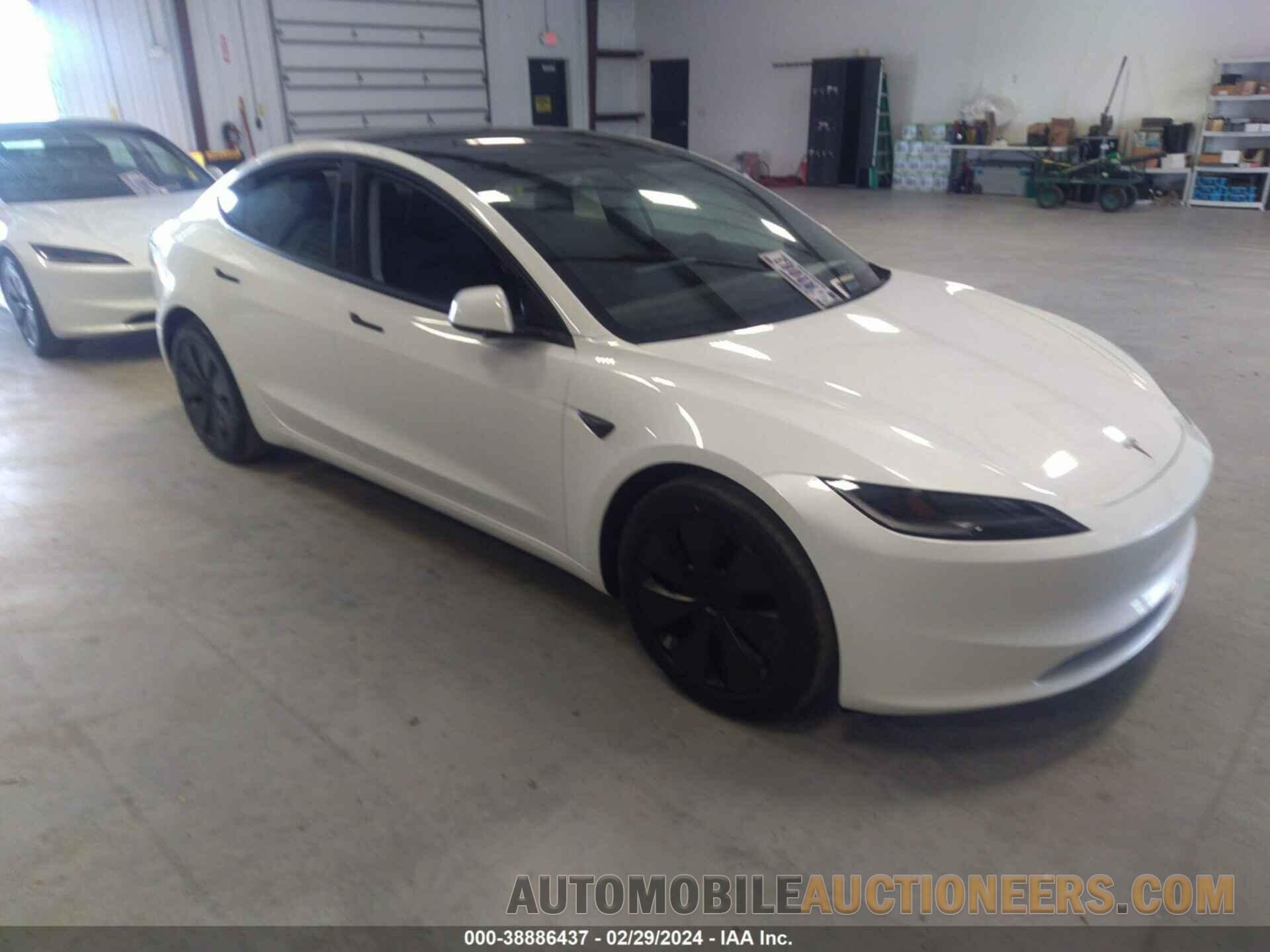 5YJ3E1EA3RF722776 TESLA MODEL 3 2024