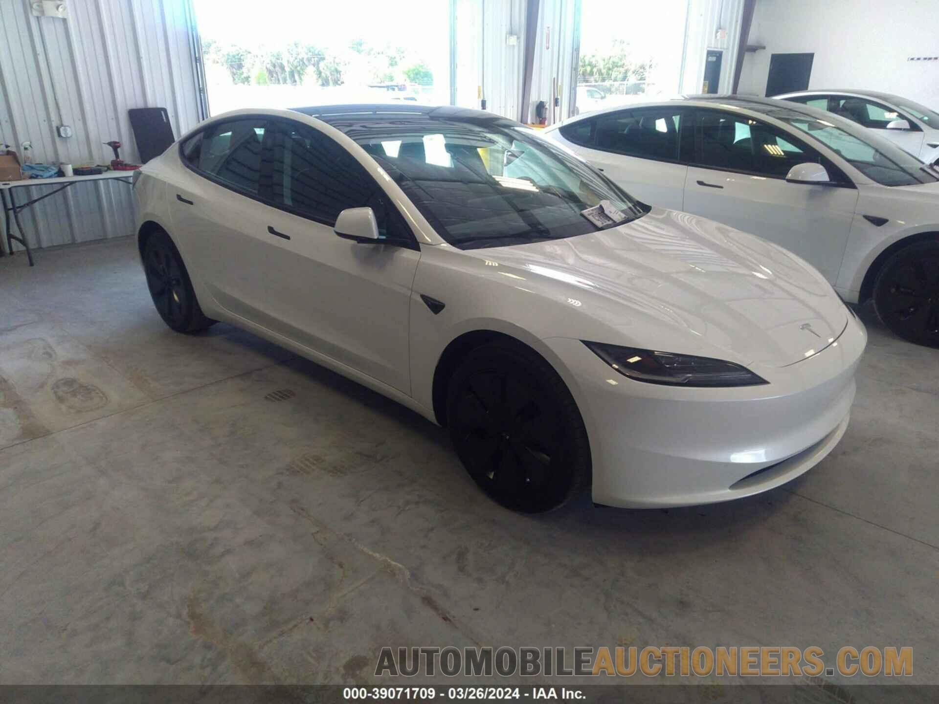 5YJ3E1EA3RF725628 TESLA MODEL 3 2024