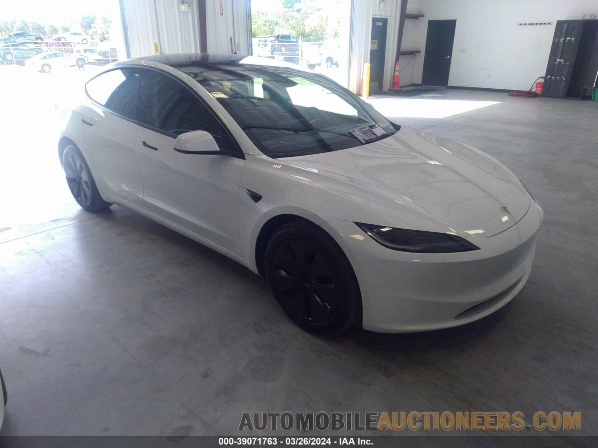 5YJ3E1EA3RF726035 TESLA MODEL 3 2024