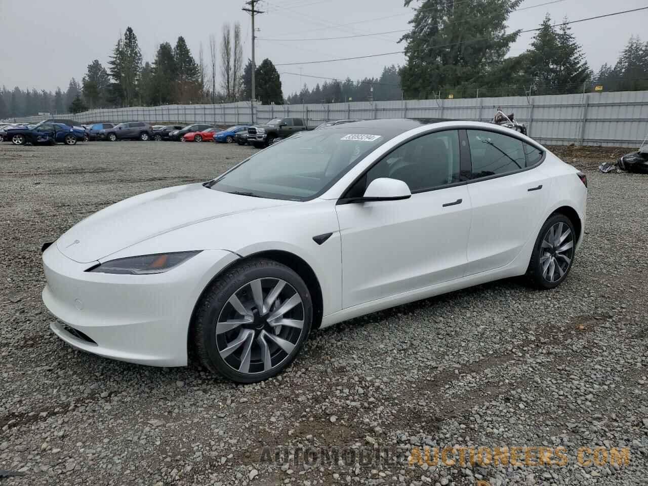 5YJ3E1EA3RF729064 TESLA MODEL 3 2024