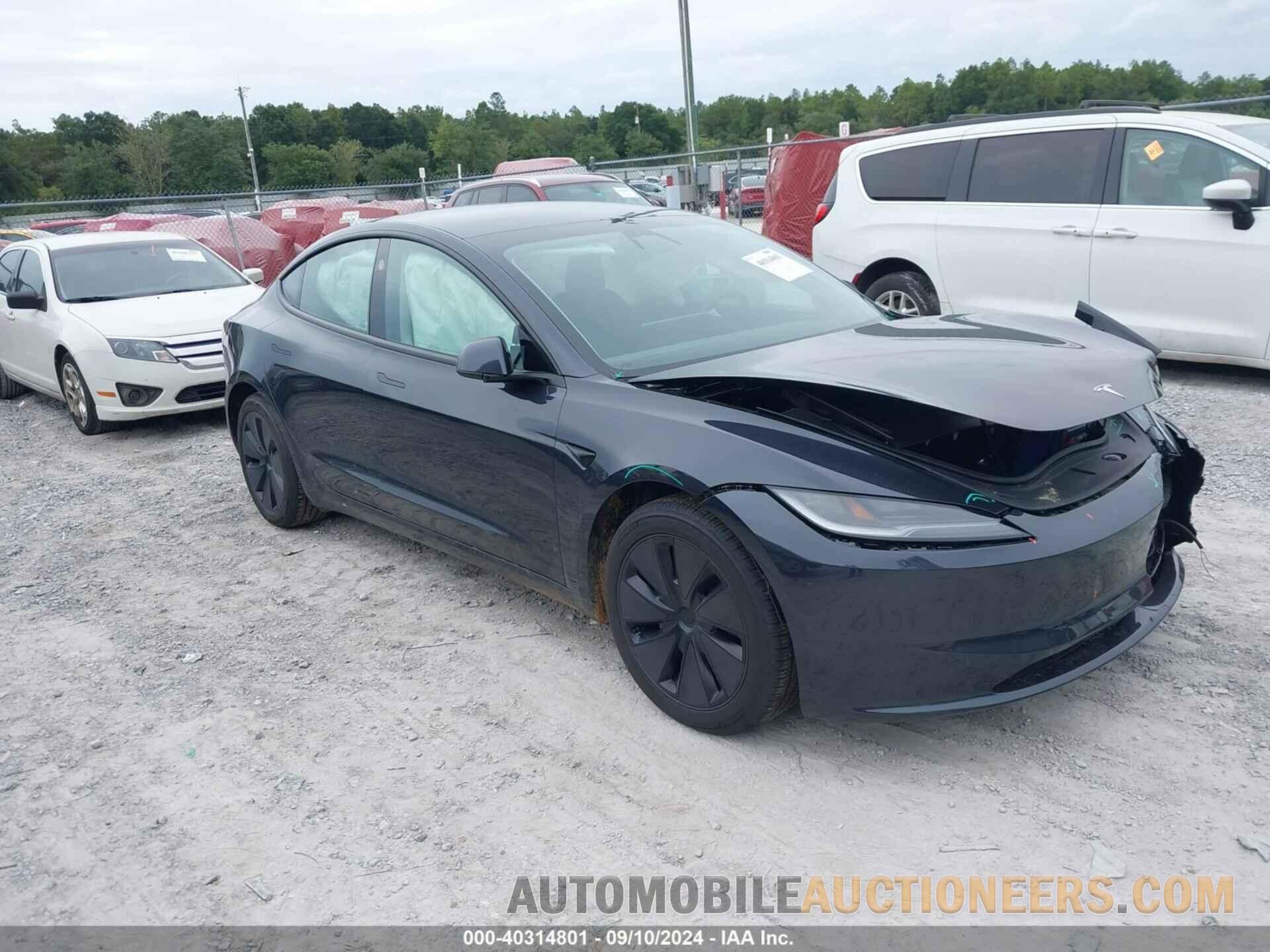 5YJ3E1EA3RF736452 TESLA MODEL 3 2024