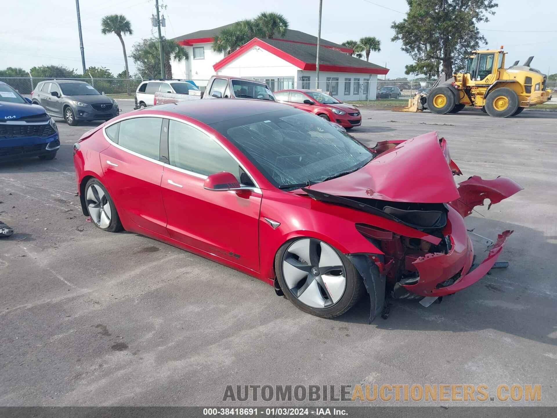 5YJ3E1EA4JF008899 TESLA MODEL 3 2018