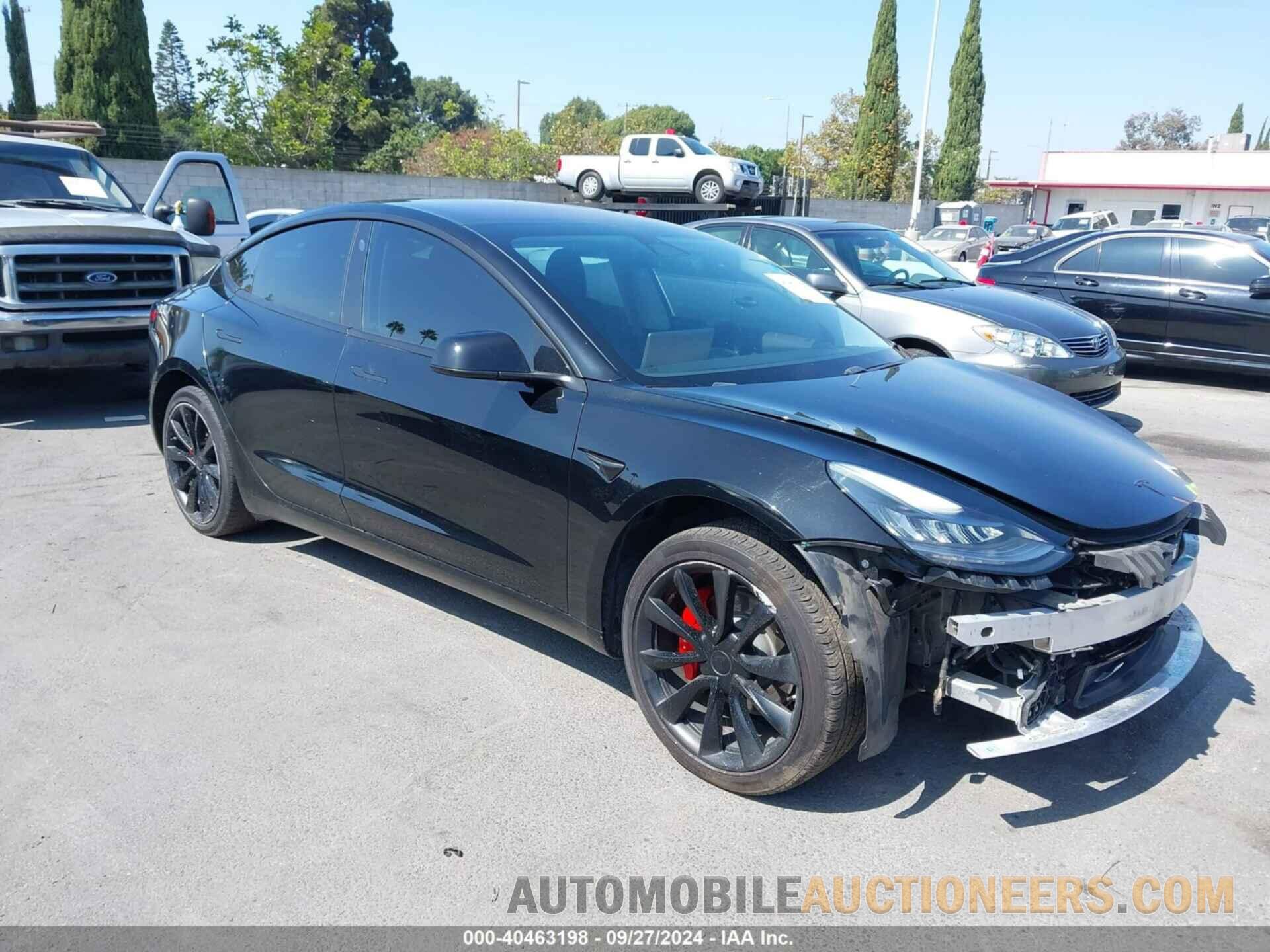 5YJ3E1EA4JF010698 TESLA MODEL 3 2018