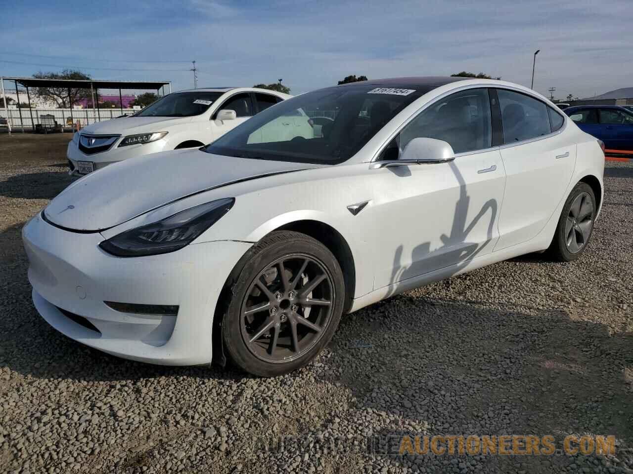 5YJ3E1EA4JF017277 TESLA MODEL 3 2018