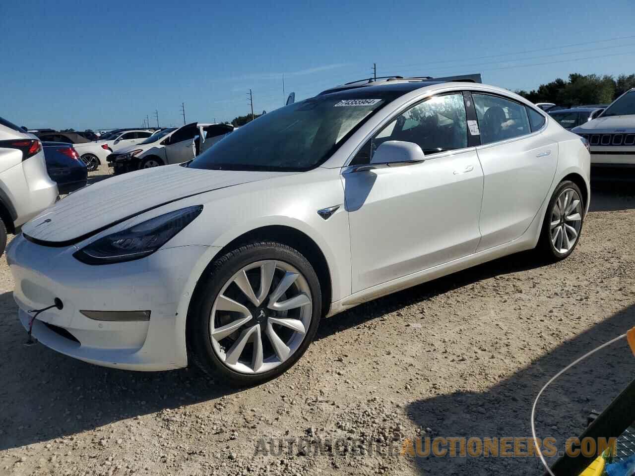 5YJ3E1EA4JF032233 TESLA MODEL 3 2018