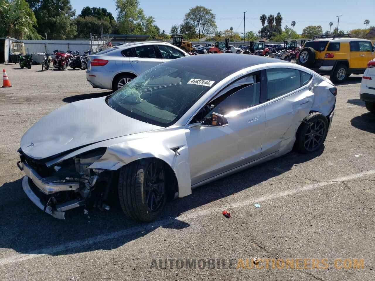 5YJ3E1EA4JF043958 TESLA MODEL 3 2018