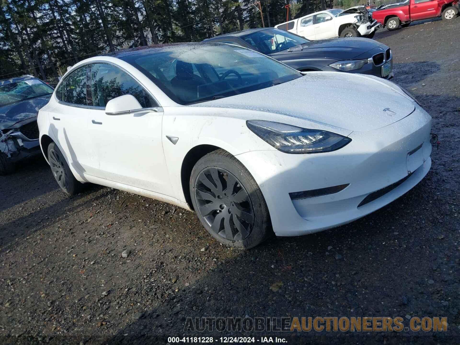 5YJ3E1EA4JF051011 TESLA MODEL 3 2018