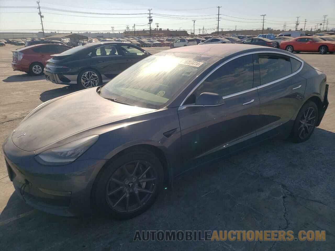 5YJ3E1EA4JF158723 TESLA MODEL 3 2018