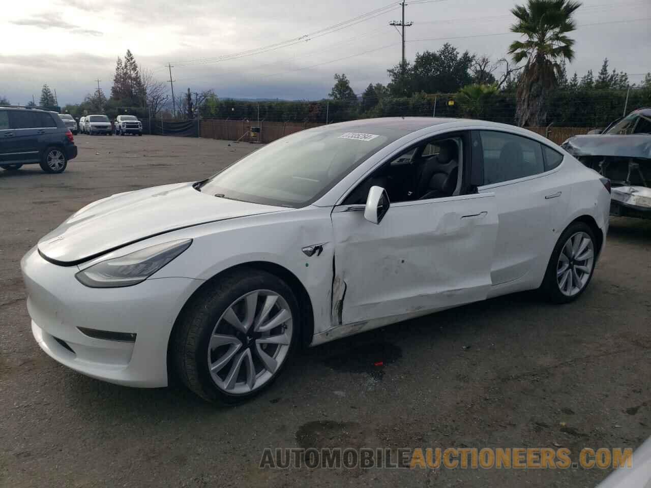 5YJ3E1EA4JF164733 TESLA MODEL 3 2018