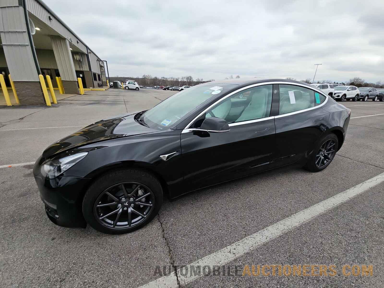 5YJ3E1EA4JF166272 Tesla Model 3 2018