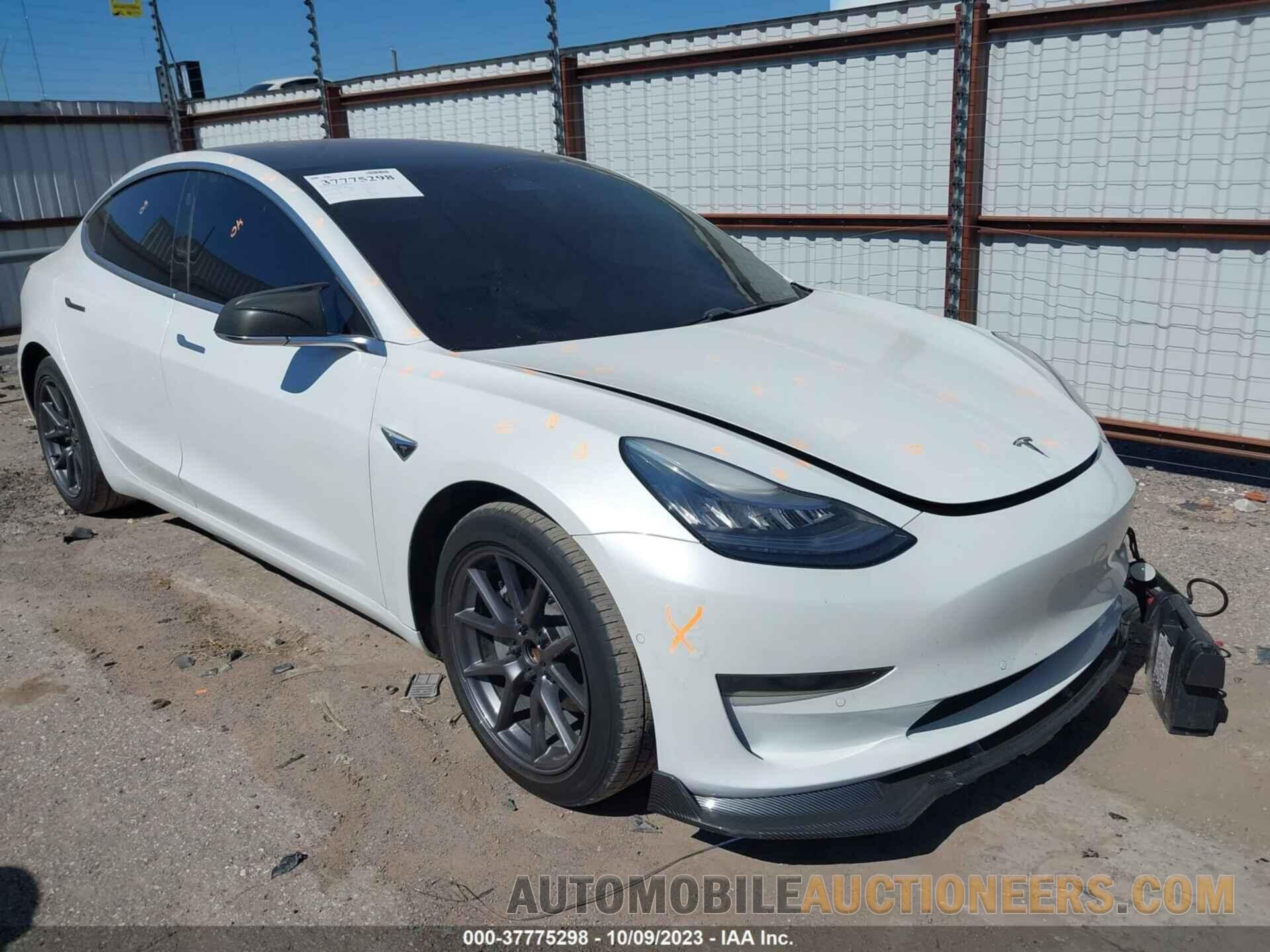 5YJ3E1EA4KF299955 TESLA MODEL 3 2019