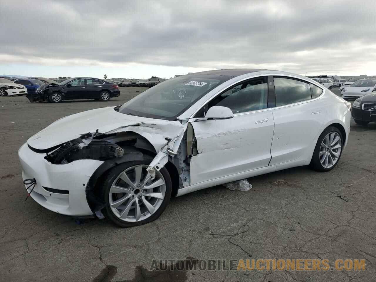 5YJ3E1EA4KF301462 TESLA MODEL 3 2019