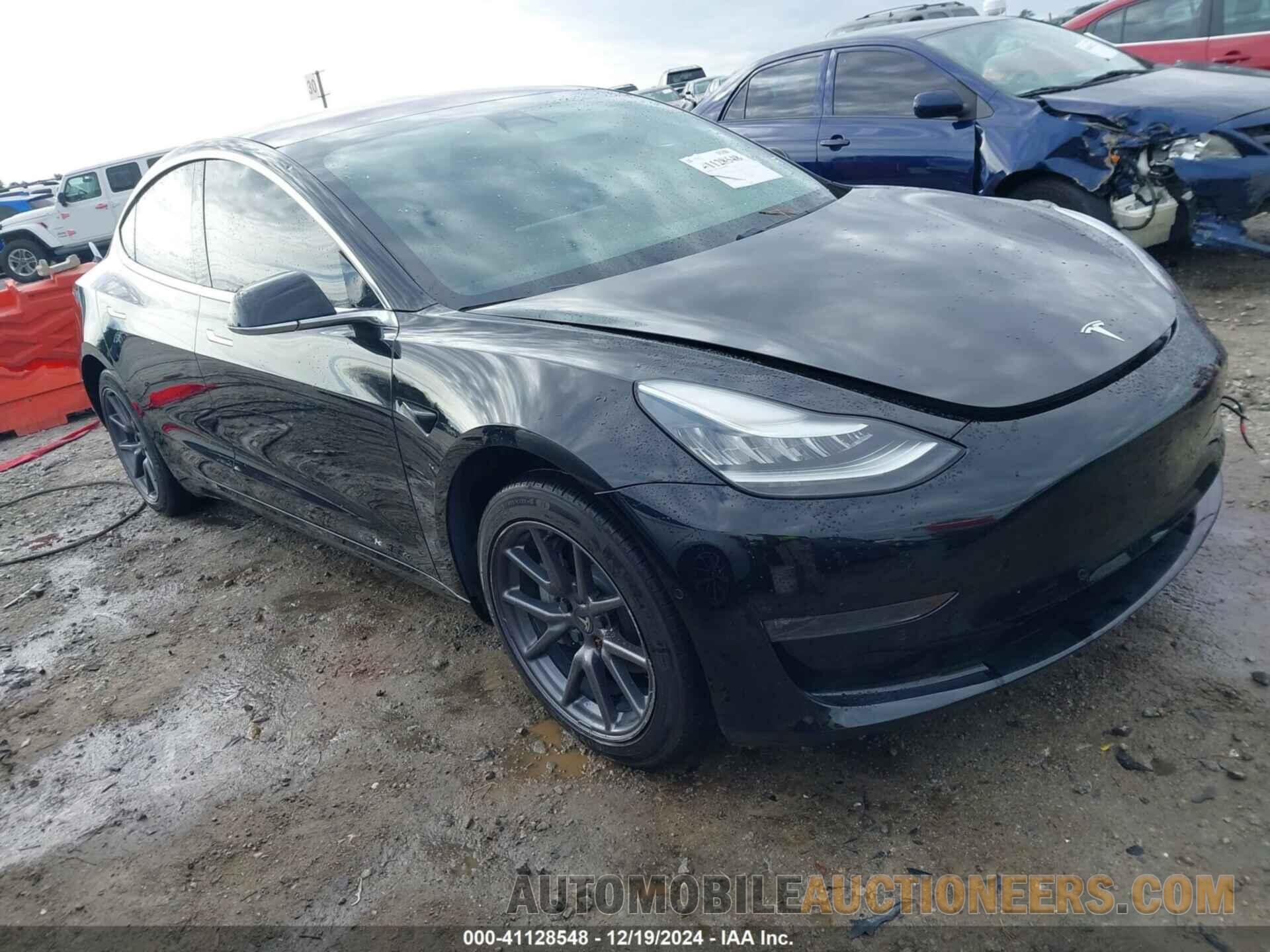 5YJ3E1EA4KF304345 TESLA MODEL 3 2019