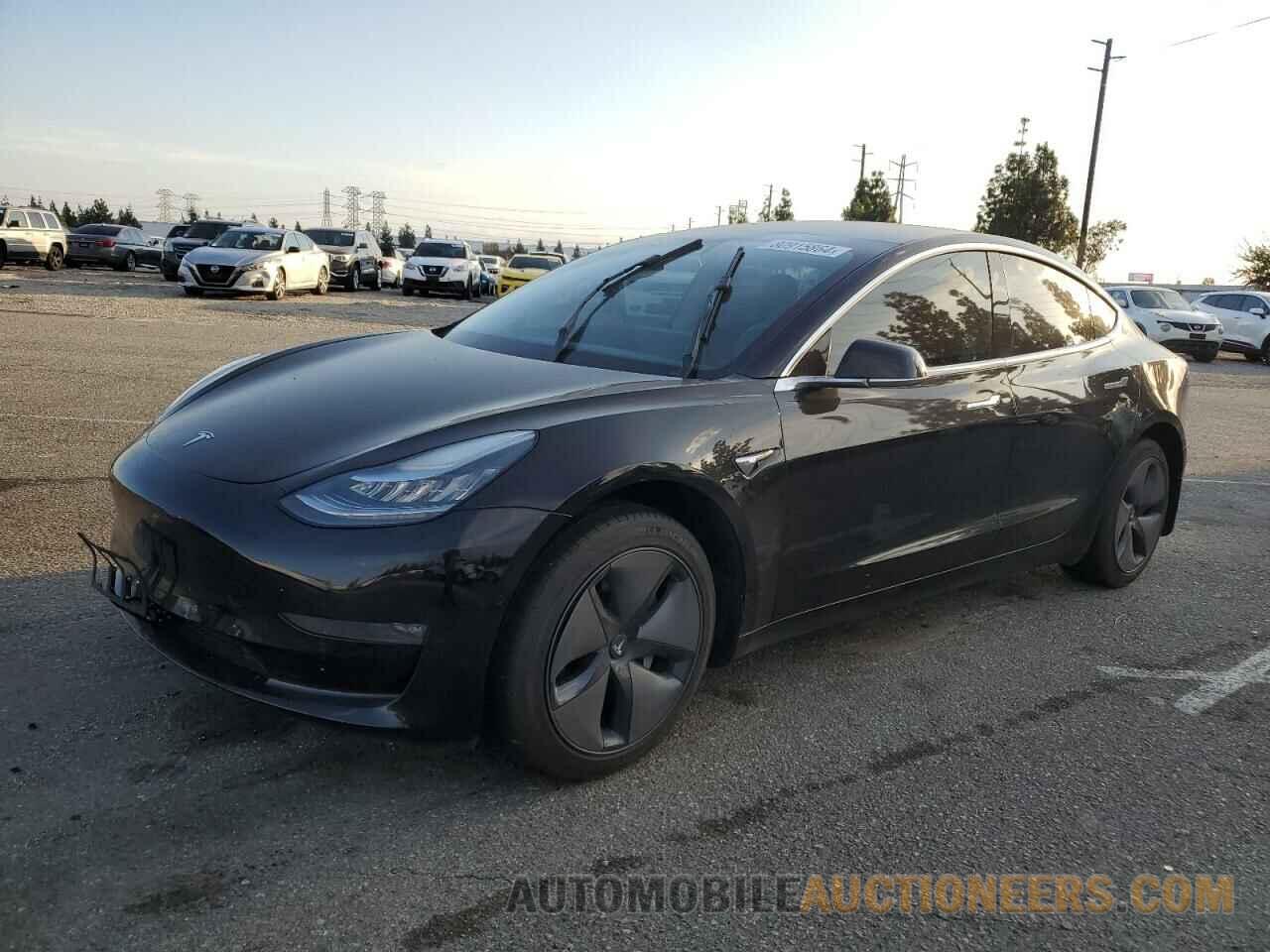 5YJ3E1EA4KF317063 TESLA MODEL 3 2019