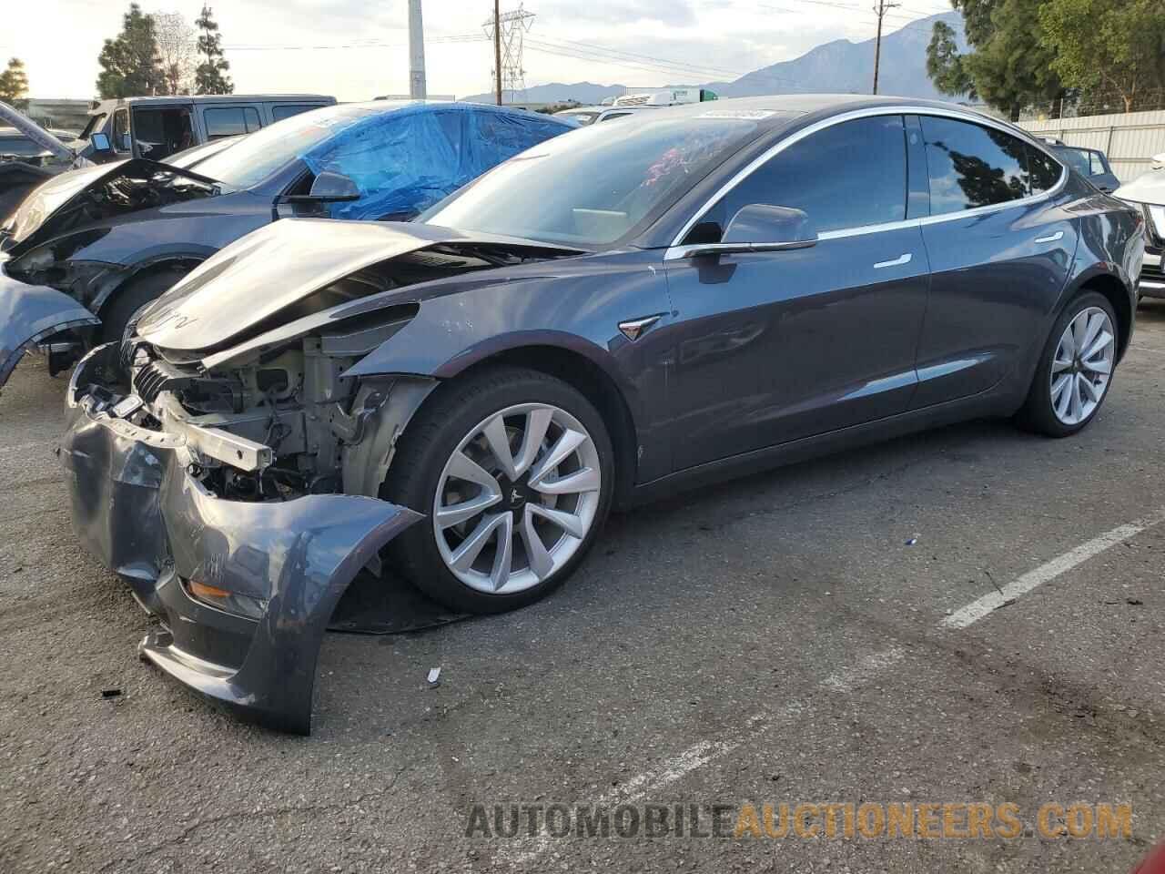 5YJ3E1EA4KF325762 TESLA MODEL 3 2019