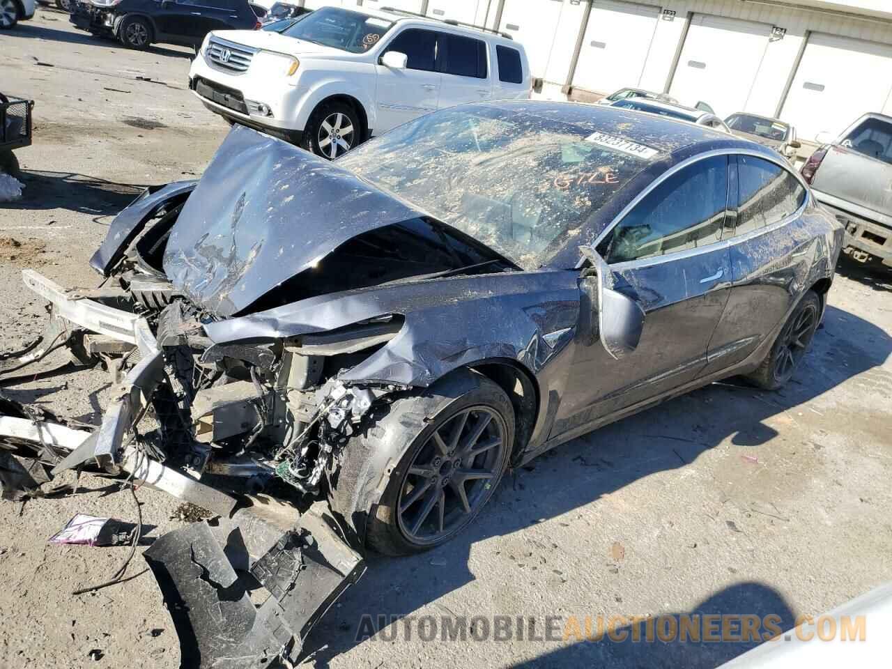 5YJ3E1EA4KF331173 TESLA MODEL 3 2019